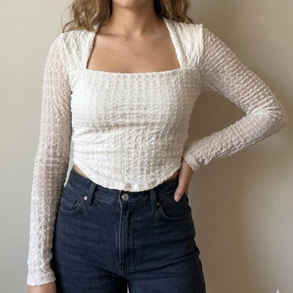 Cream Bubble Mesh Square Neck Long Sleeve Crop Top Built-In Bra – Size Medium
