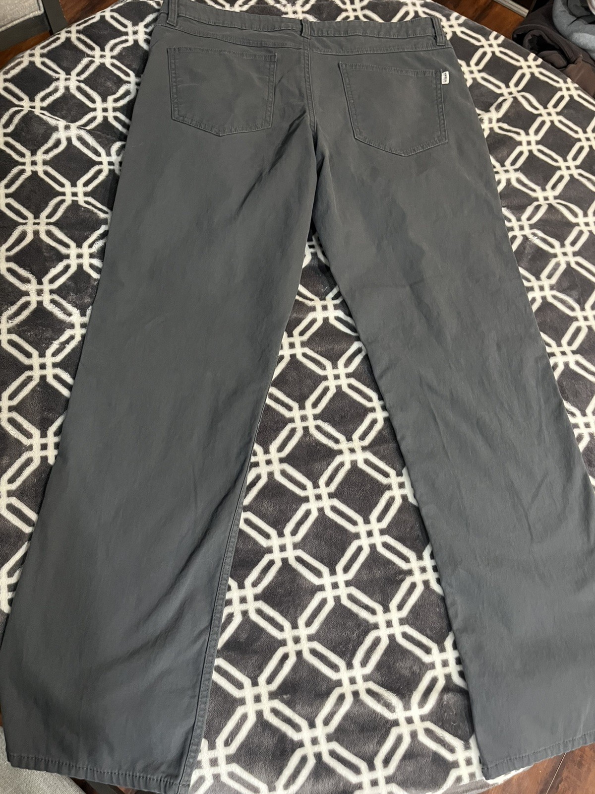 Magellan Water Repellant men’s pants size 34×34 long Gray 5-pocket