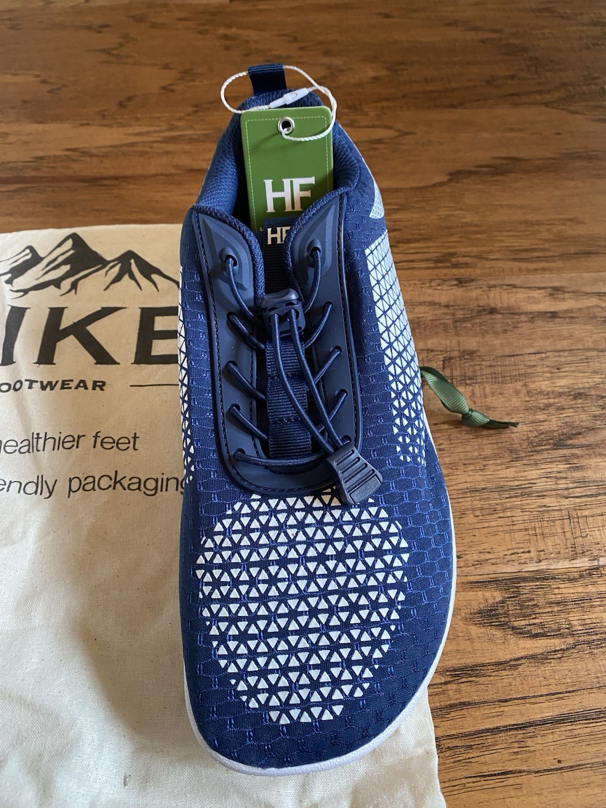NWT Hike Footwear HF Cloud Unisex Barefoot Blue Sz EU36 W6 M4 comes in gift bag