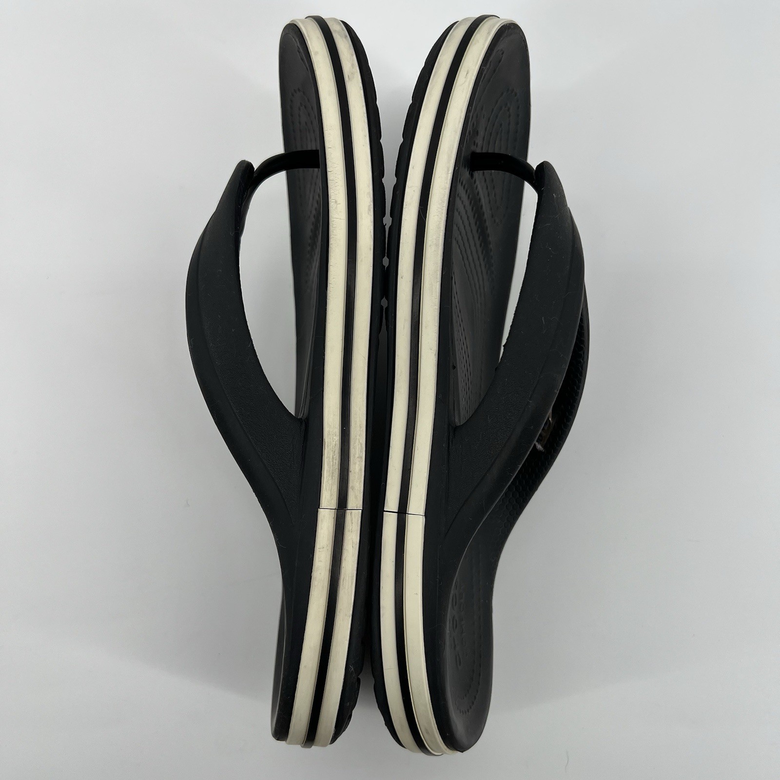 Crocs Bayaband Flip Flops Black White Unisex M4/W6 Preowned