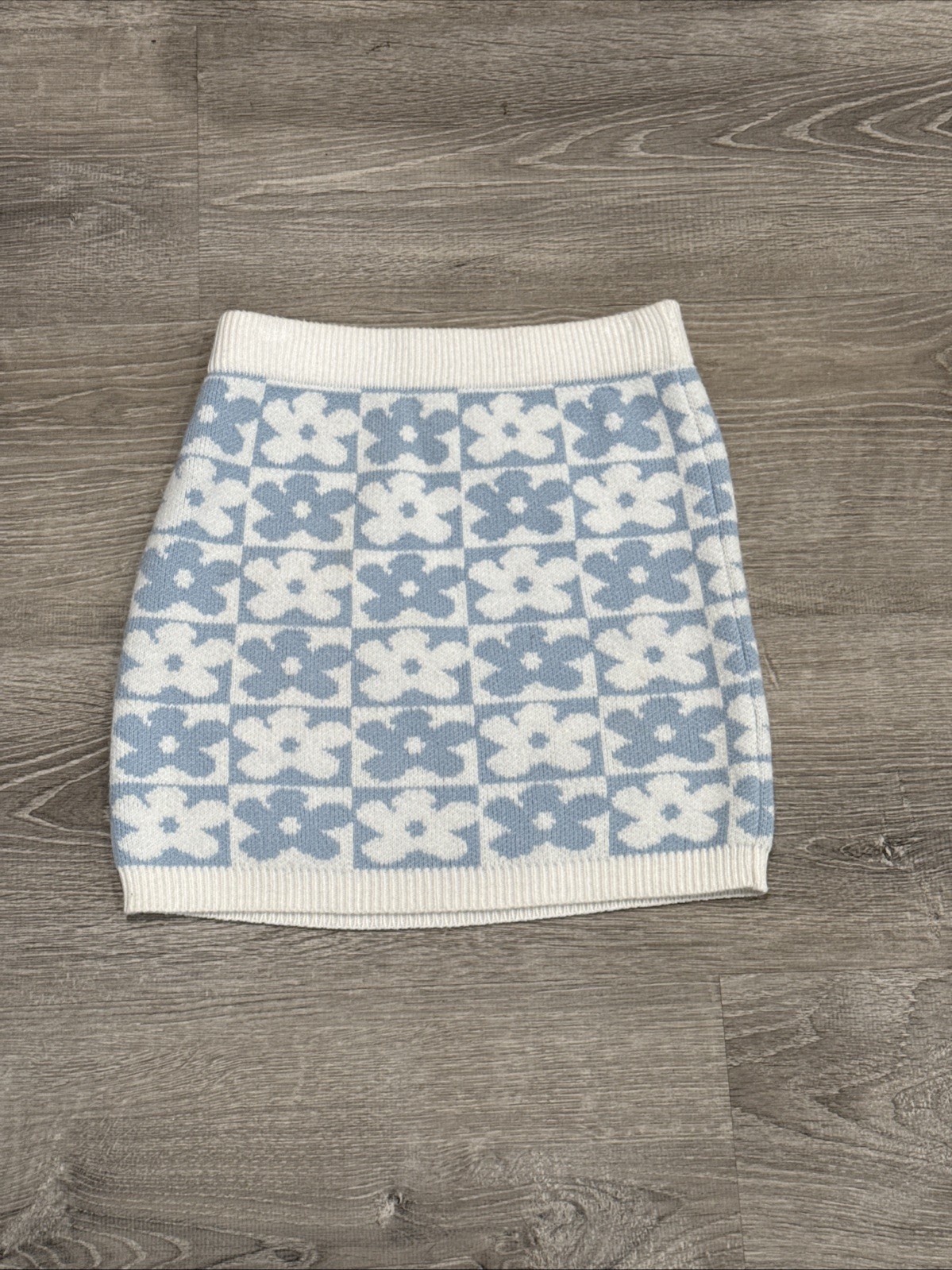 RSQ Girls Skirt Size X-Large Blue And White Checkered With Flowers