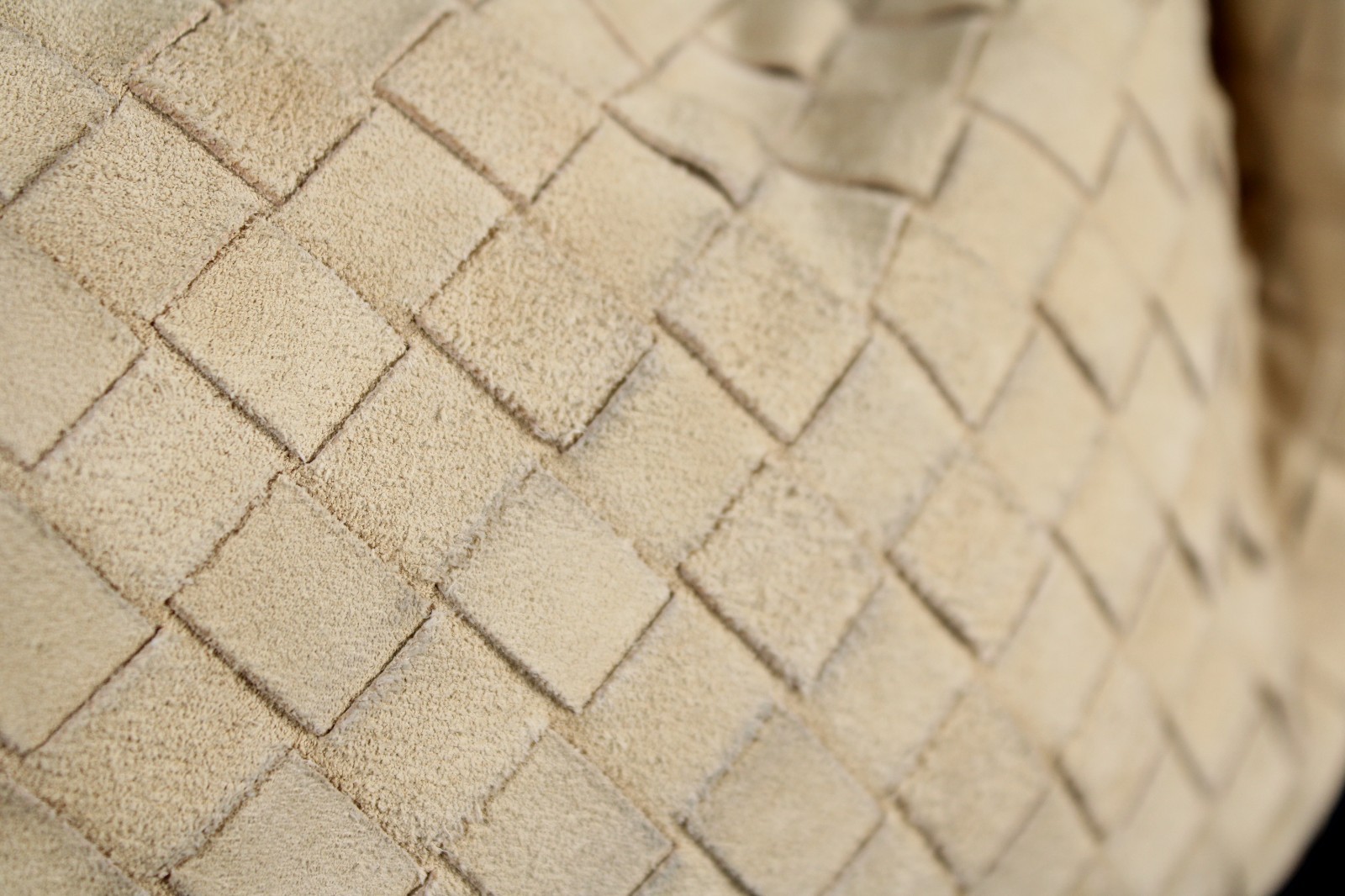 BOTTEGA VENETA Sand Beige Intrecciato Suede Medium JODIE Hobo Shoulder Bag
