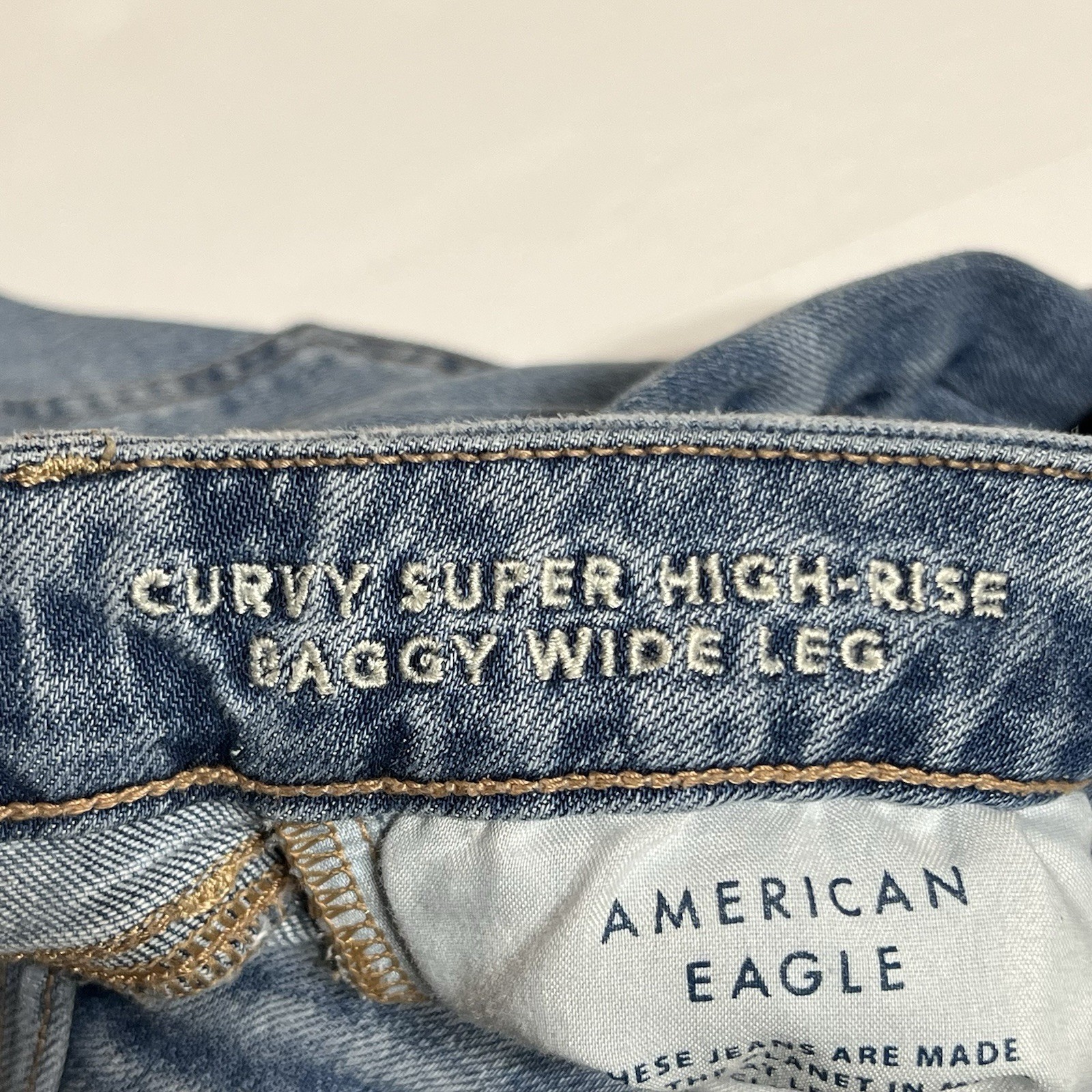 American Eagle Curvy Super High Rise Baggy Wide Leg Women’s 6 Reg (28×30) Cargo