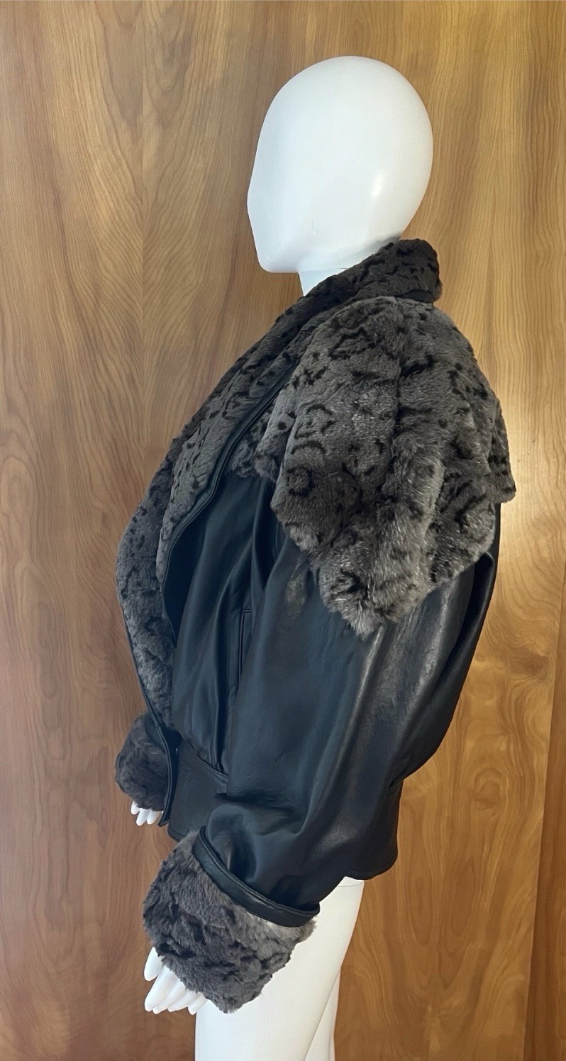 80s Carole little leather jacket with leopard print fur /Mob Wife /size: Medium/