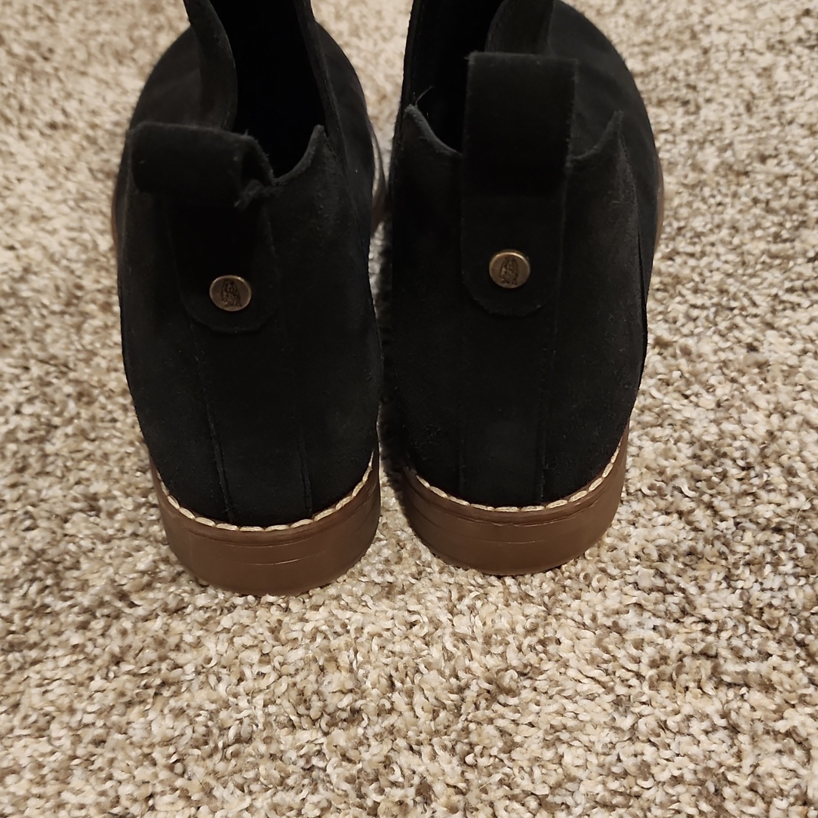 Hush Puppies Black Suede Ankle Bootie Slip On Round Toe Pull Tab US 9