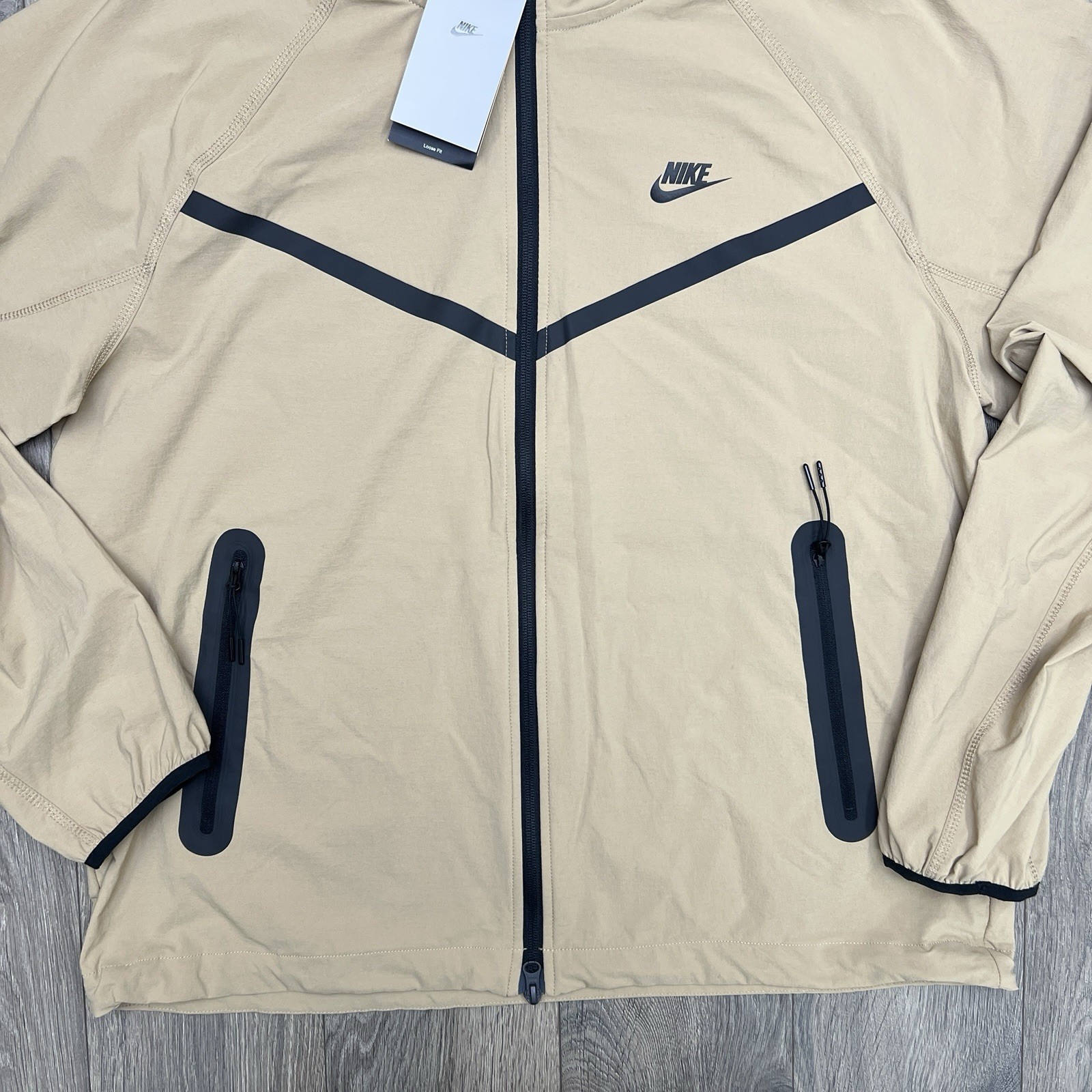 Nike Tech Woven Jacket Large Mens Parachute Beige Black Full Zip Hoodie $130