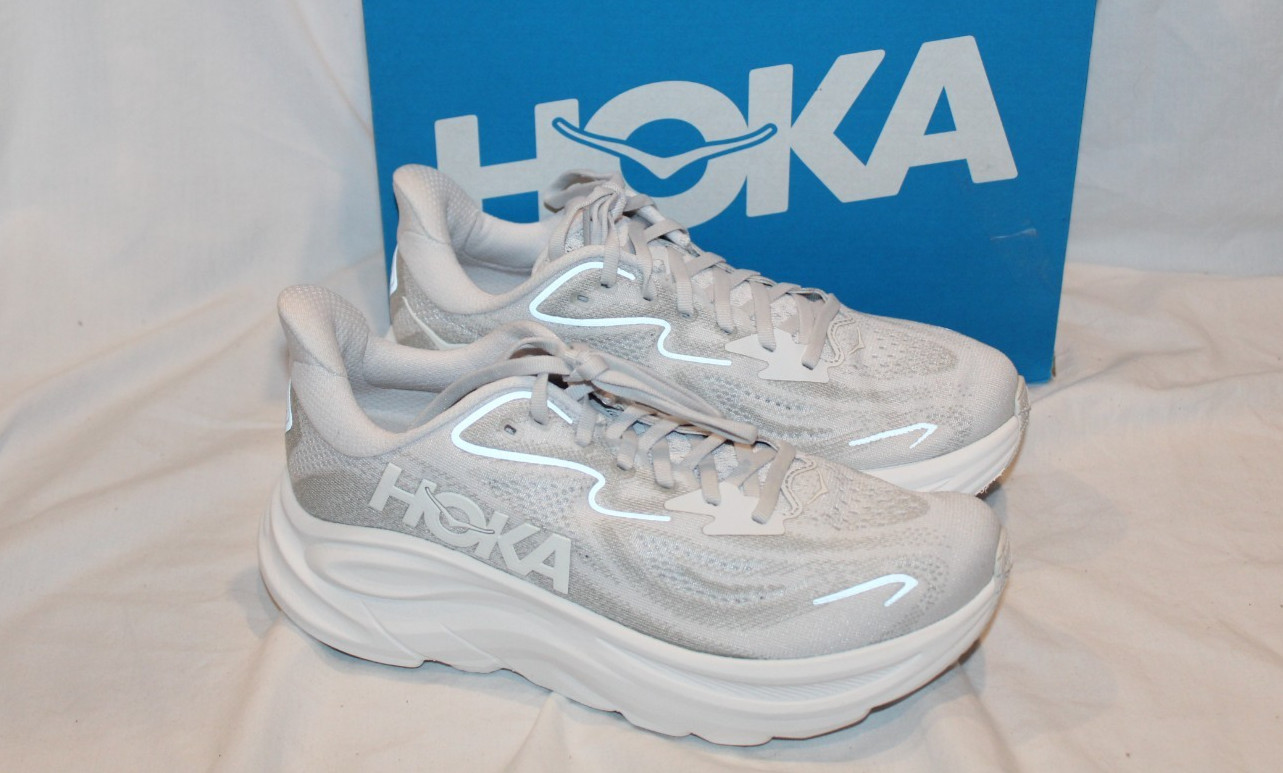 Hoka One Women’s Clifton 10 Running Athletic Sneakers Gray CDS 8.5 B NEW