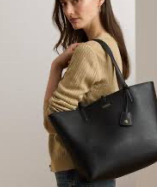 Lauren Ralph Lauren Black Med Size 100% Polyurethane Tote Classy Classic