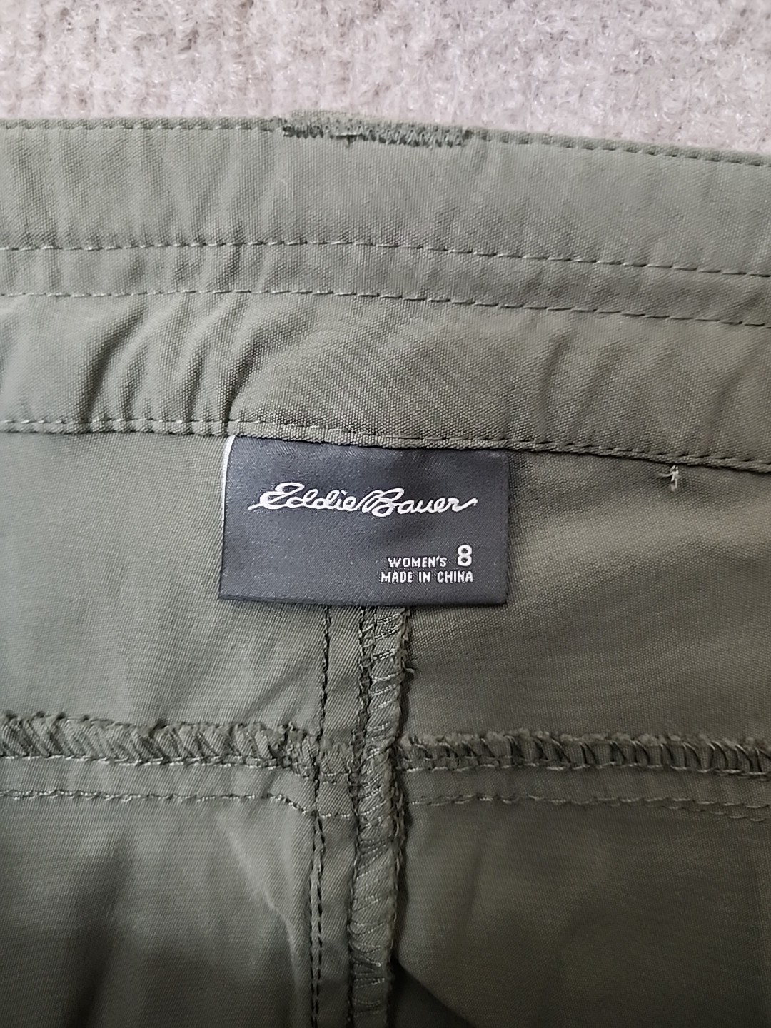 Eddie Bauer Rainier Capri Pants Womens 8 Green Nylon Stretch Hiking UPF 50+