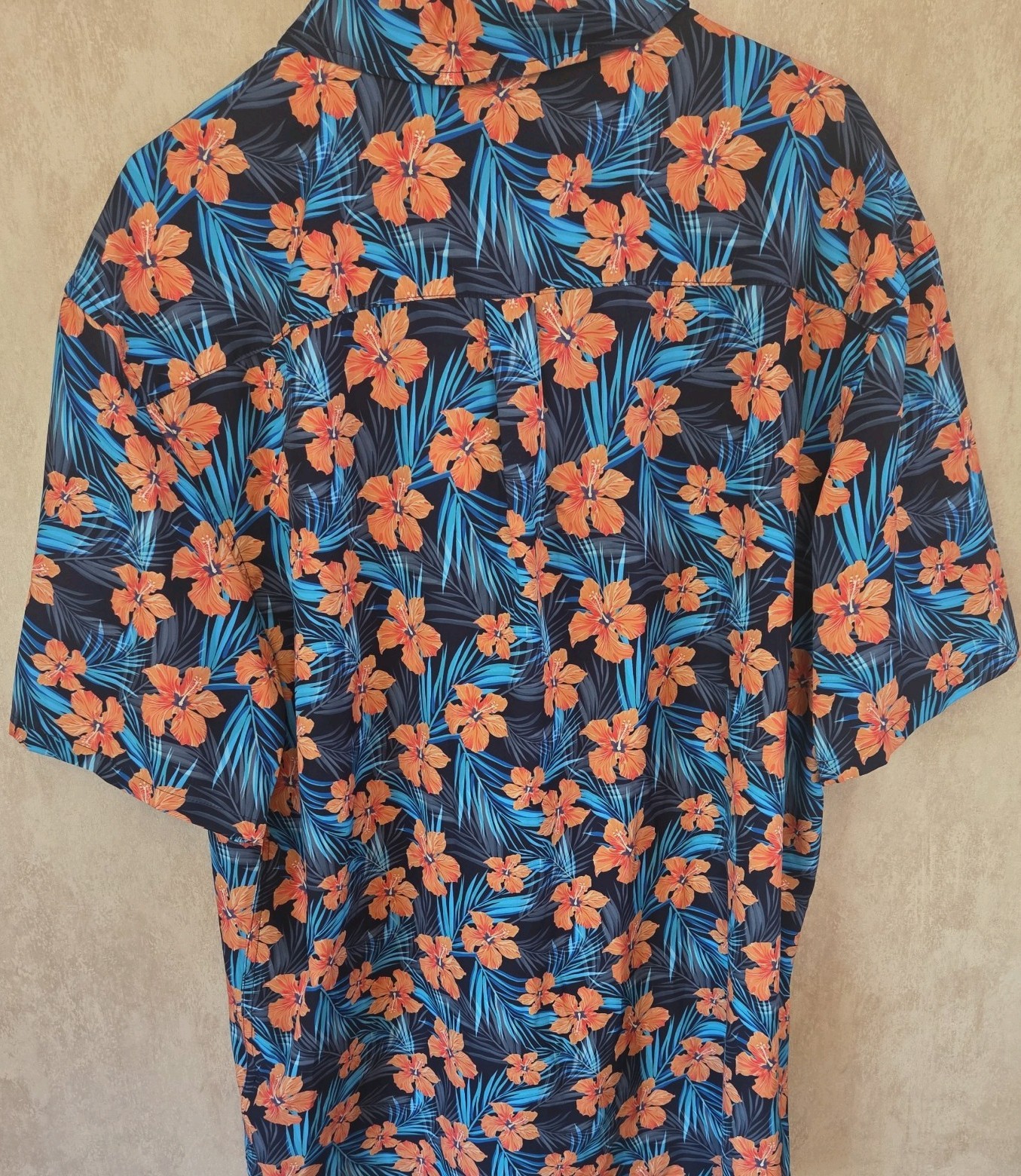 WESC Hawaiian Floral Shirt Men’s XXL Sweden Beach Pocket Comfort Cruise Unisex