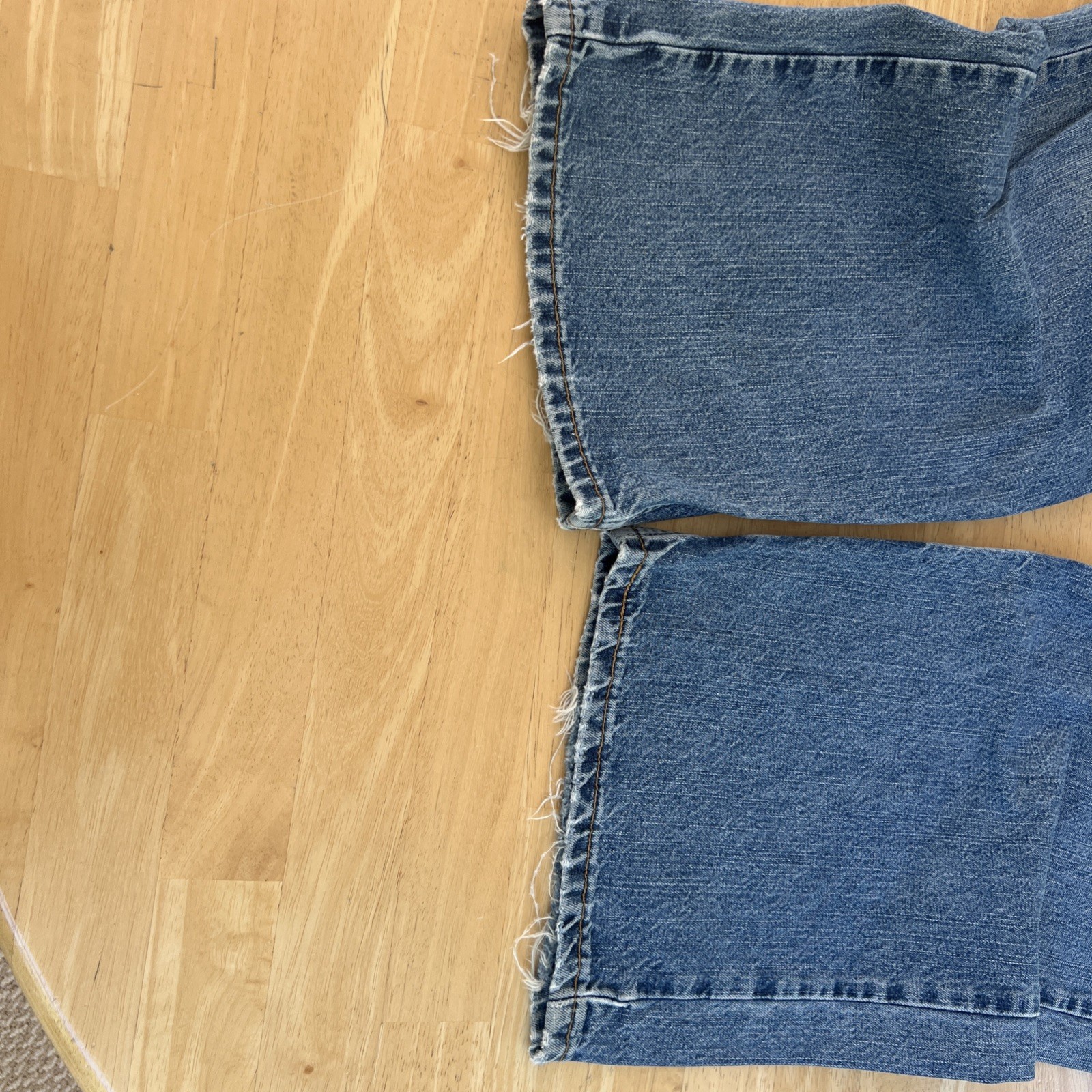 Levis 569 Loose Straight Leg Jeans Mens 38×30 Light Wash Blue Denim 00569-4550