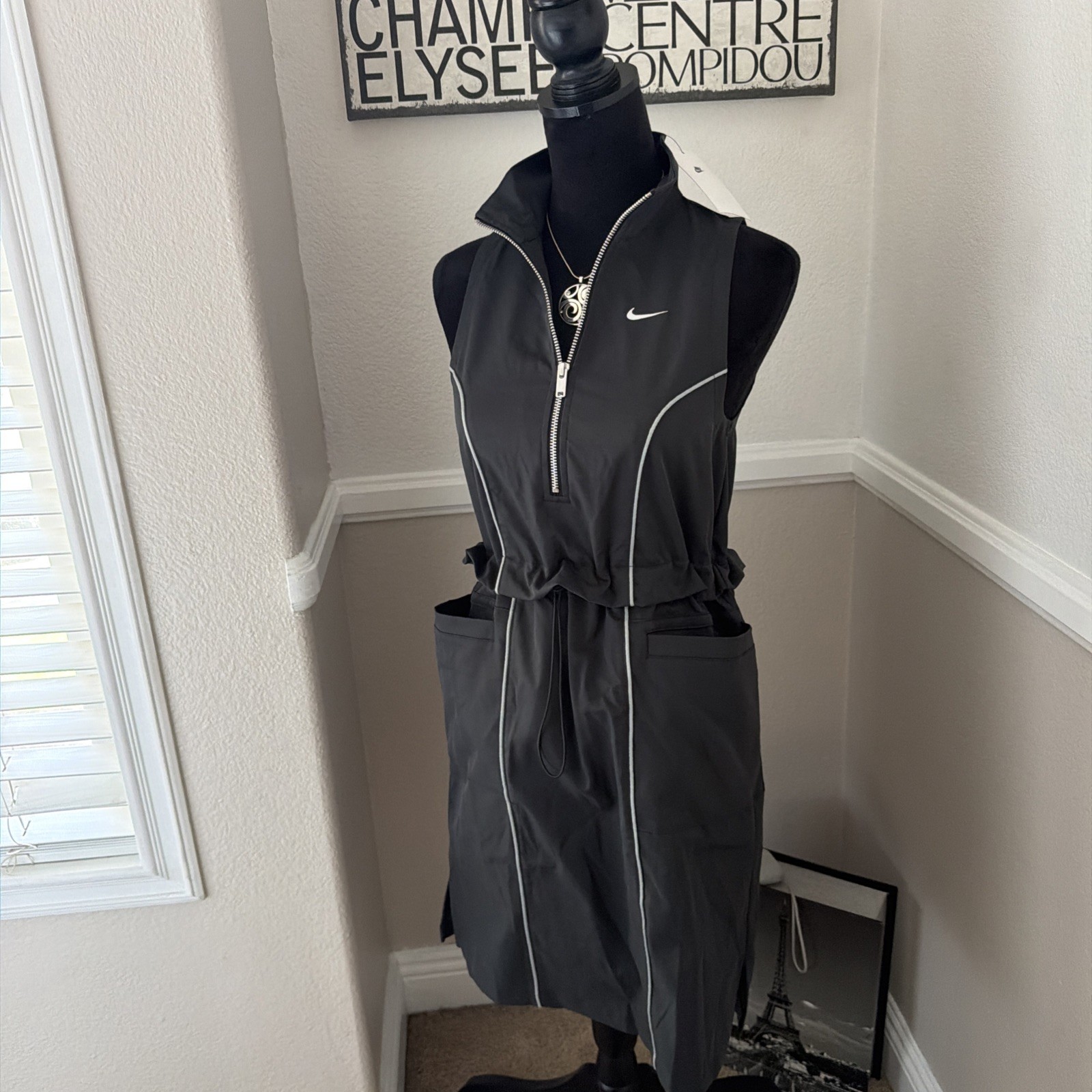 NWT NIKE Street Sleeveless Active Dress Zip Front Above Knee Black Small 4-6 $80
