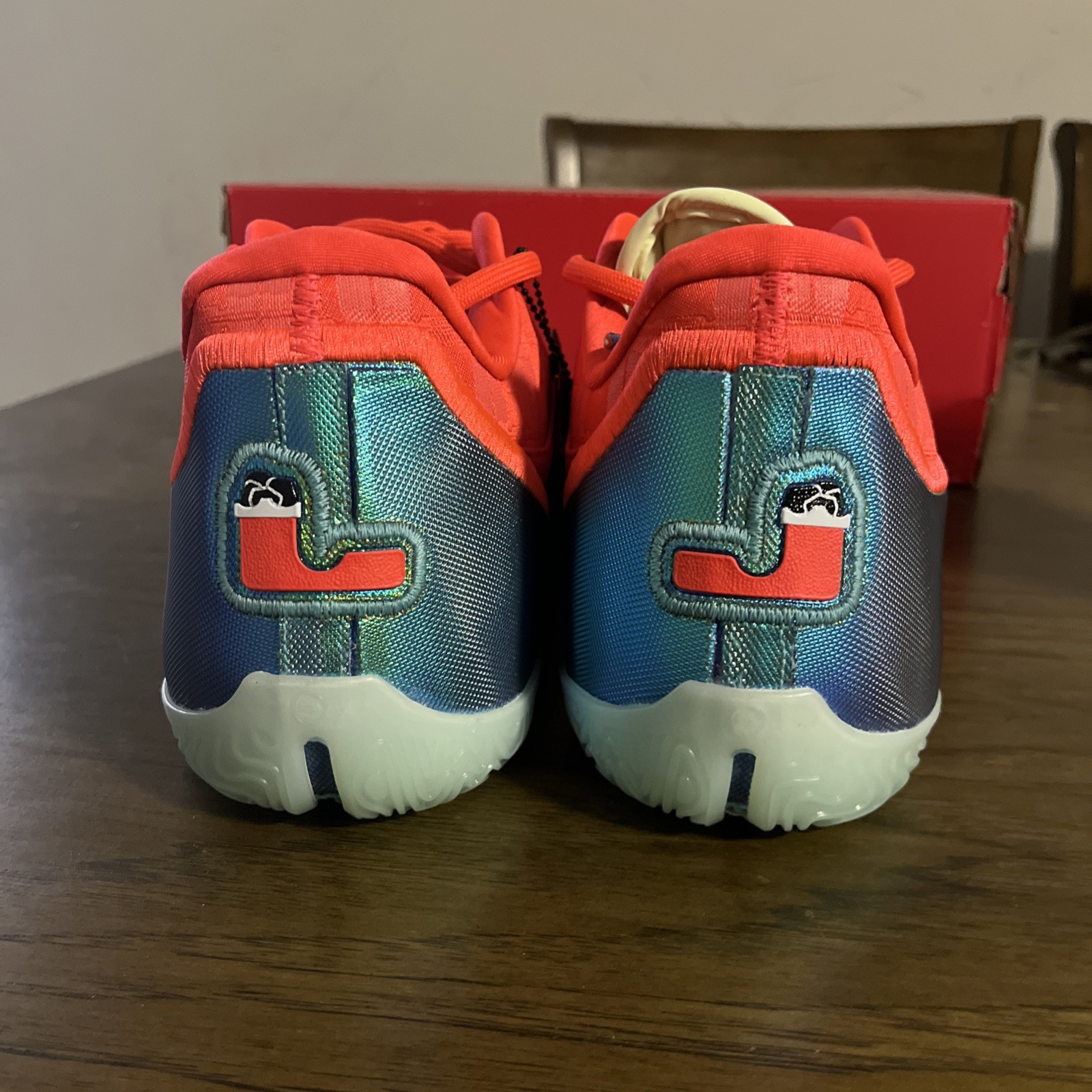 NIKE LEBRON 23 CHRISTMAS STOCKING STUFFER XXIII KING JAMES IH1513-600 SIZE:14
