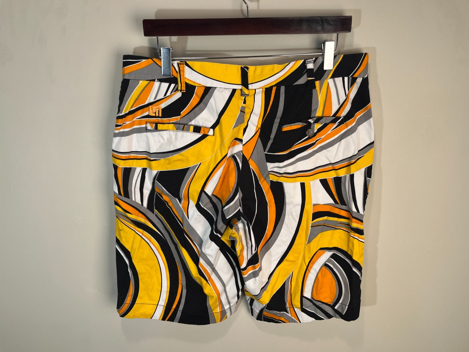 🔥 LoudMouth Men’s Gold Black White Crazy Print Flat Front Golf Shorts Size 34