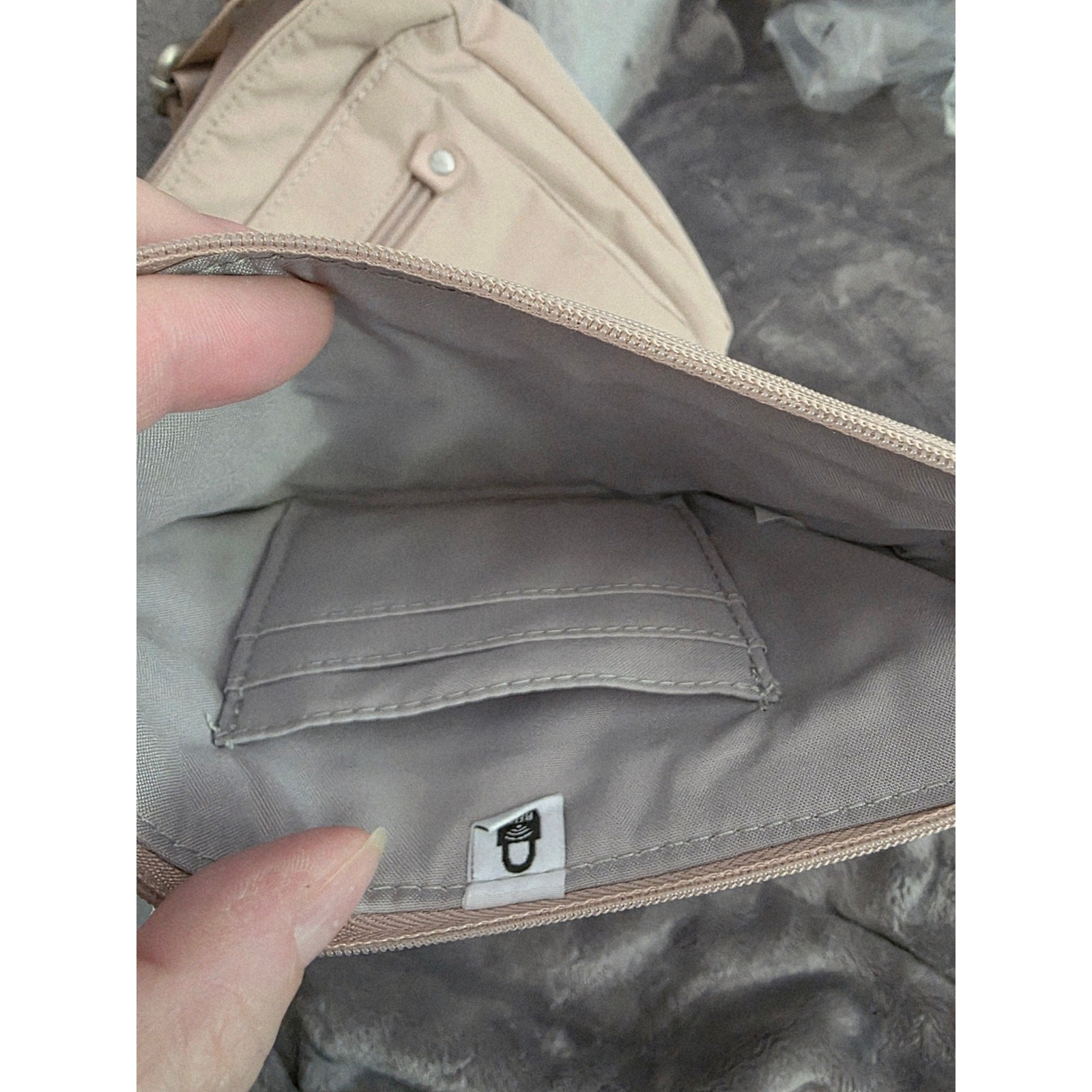 New Baggallini Uptown RFID Crossbody Bag & Wristlet NWT Mauve Pink