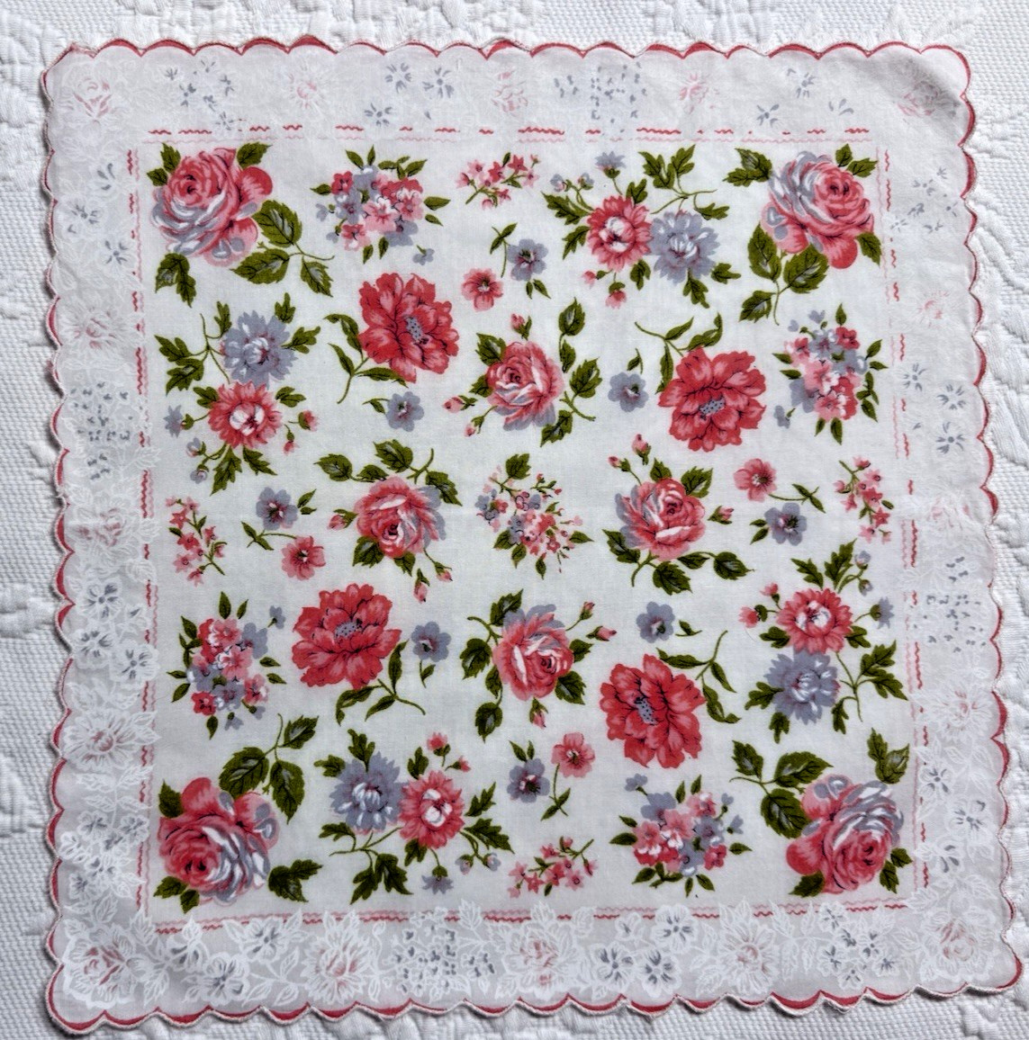 PRETTY IN PINK Vintage Floral Hankie Handkerchief with sweet design