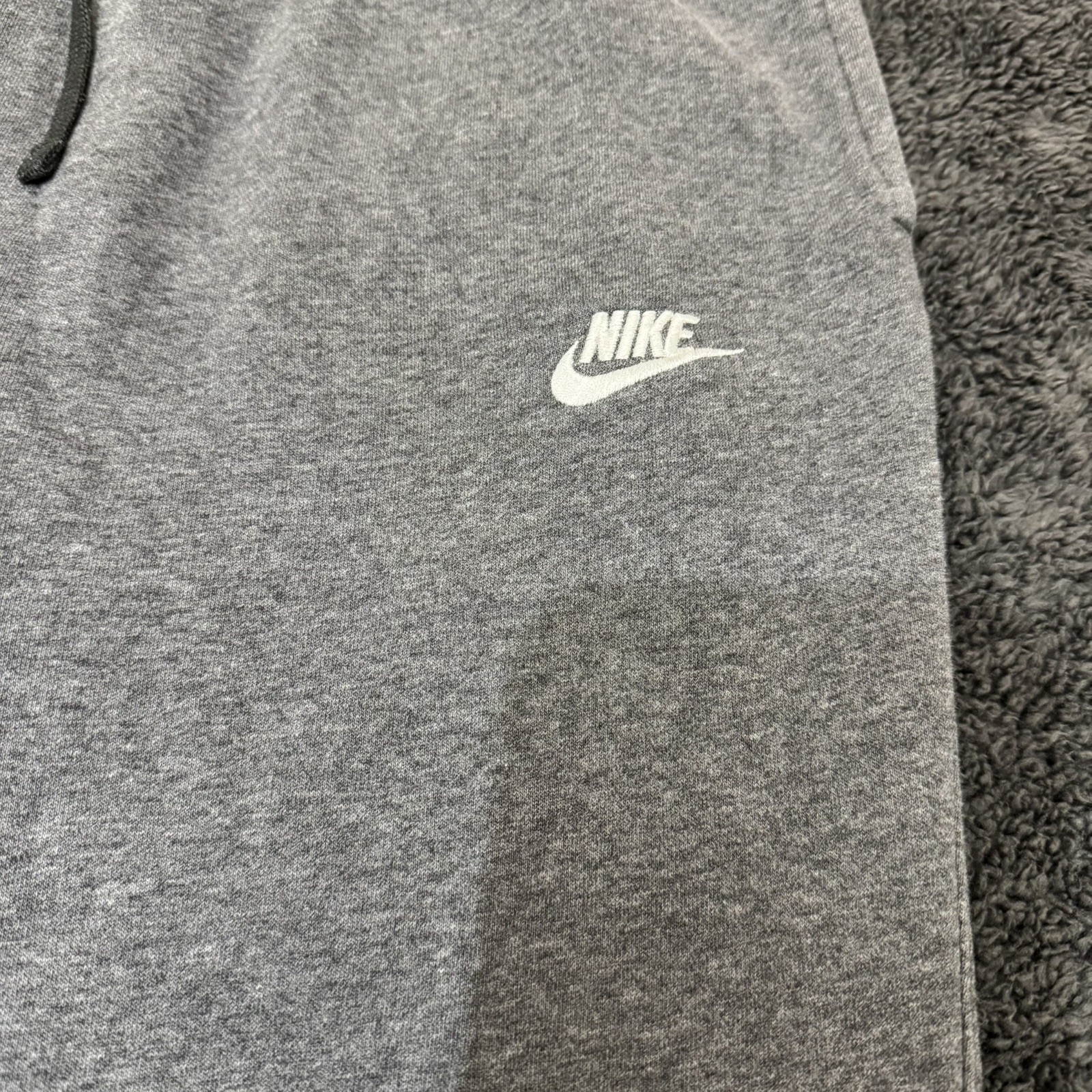 Nike Pants Men’s 2XL Gray Fleece Sweatpants Straight Joggers Classic Logo