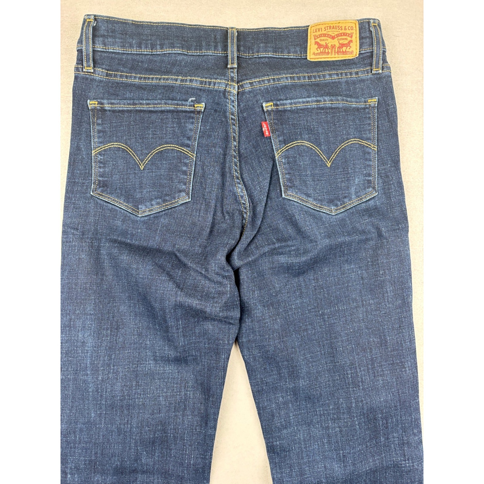 Levis 314 Shaping Straight Jeans Womens 29 Straight Leg