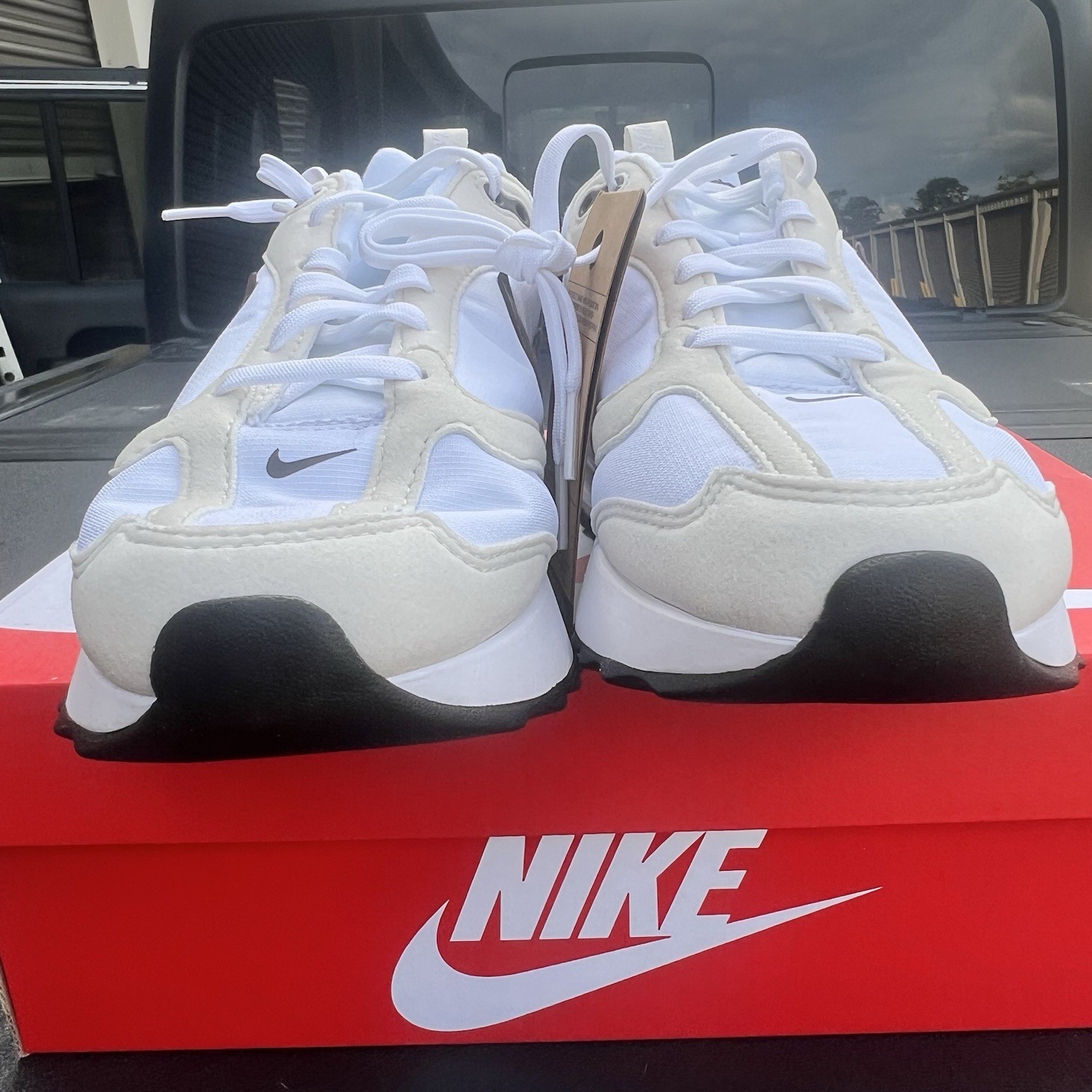 Nike Air Max Dawn Women’s Size 9 White Baroque Brown Phantom DC4068-102 New