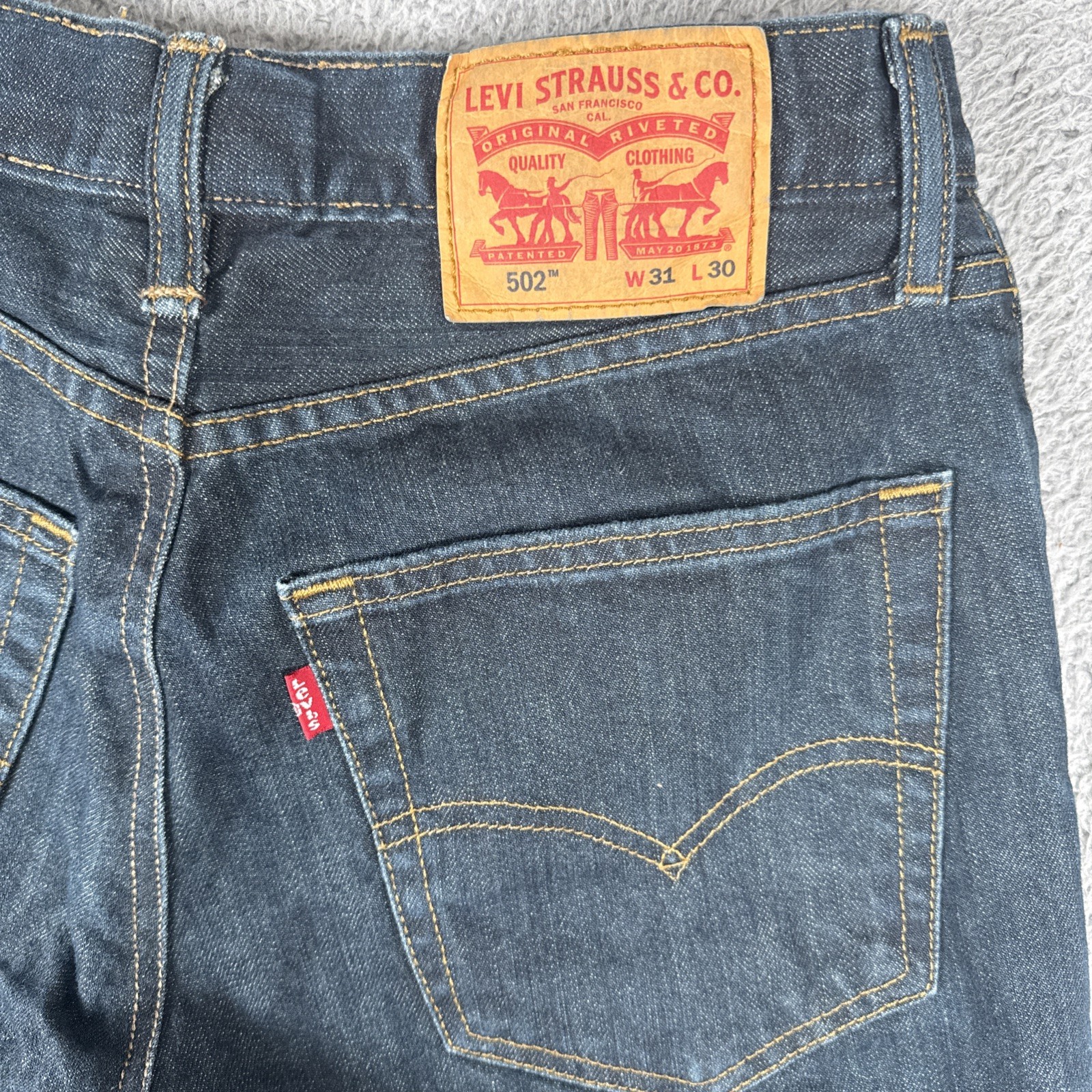 Levis 502 Jeans Mens 31×30 (30×27) Blue Dark Wash Regular Tapered Leg