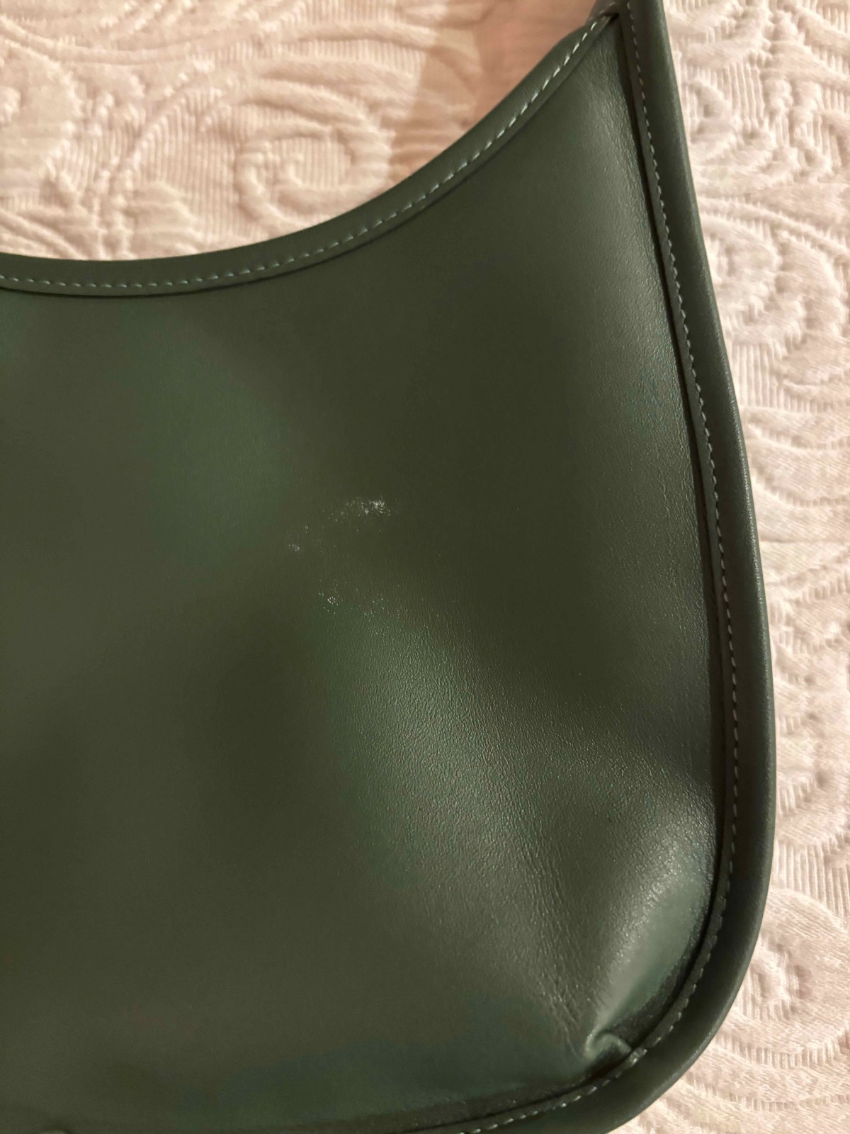 Coach Curve Zip Bag in Hunter Green