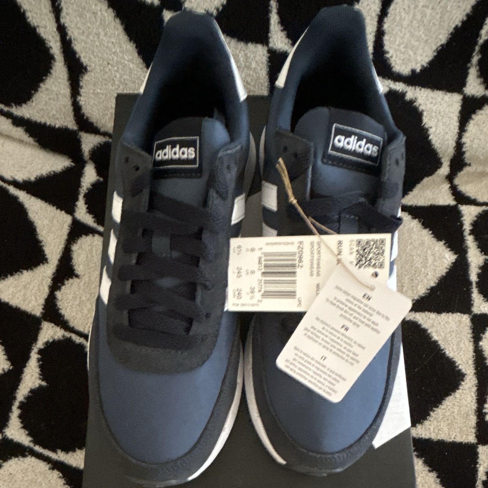 Adidas Run 60s 2.0 Crew Navy/Cloud White/Legend Ink Men’s size 6.5M/7.5W