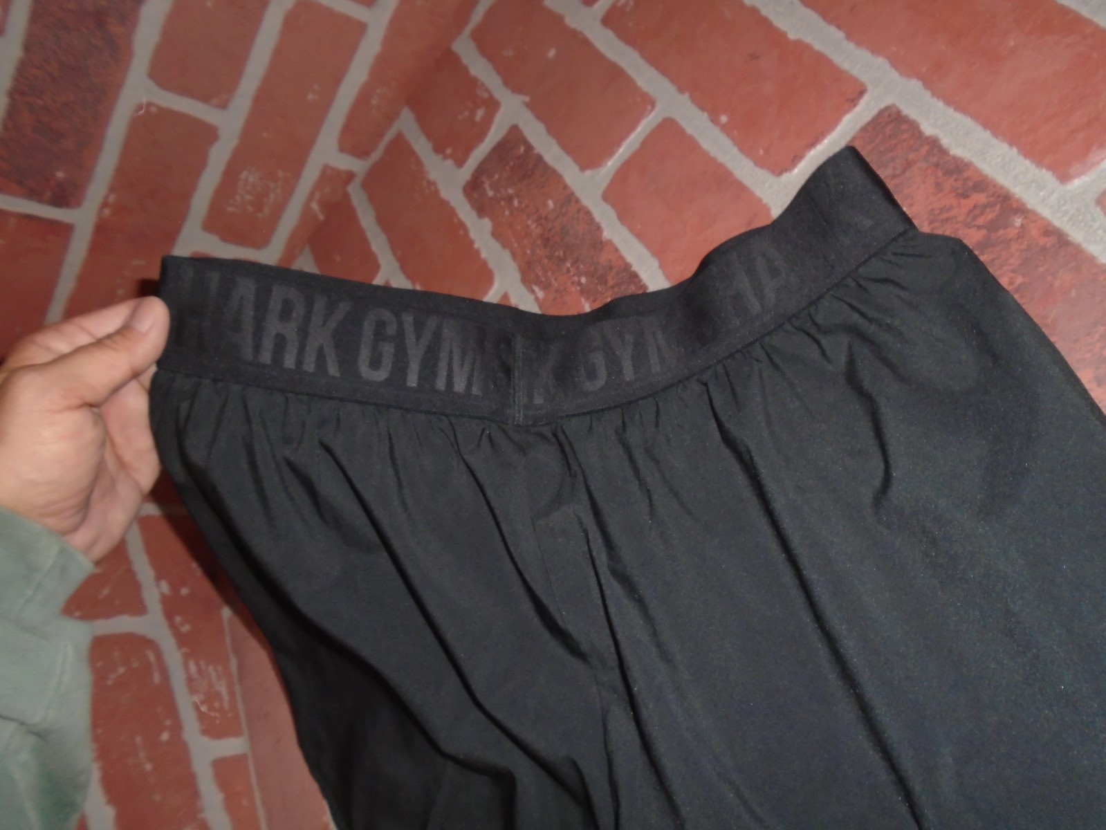 GYMSHARK WOMANS ATHLETIC SHORTS SIZE MEDIUM==SEE PICTURES FIRST