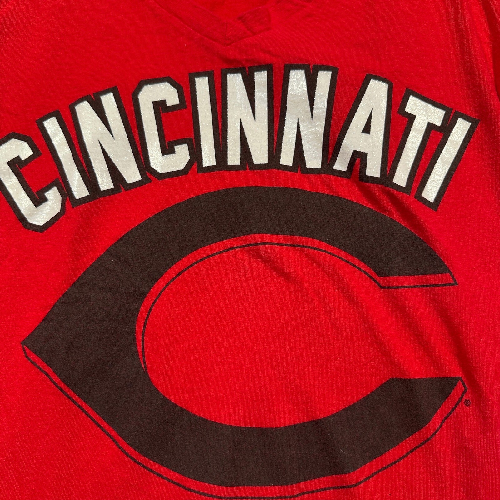5th & Ocean Cincinnati Reds T-Shirt Women Large Red V-Neck MLB Graphic Tee