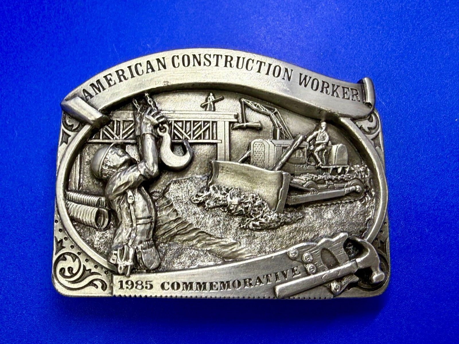 American Construction Worker 1985 Commemorative Belt Buckle by Arroyo Grande