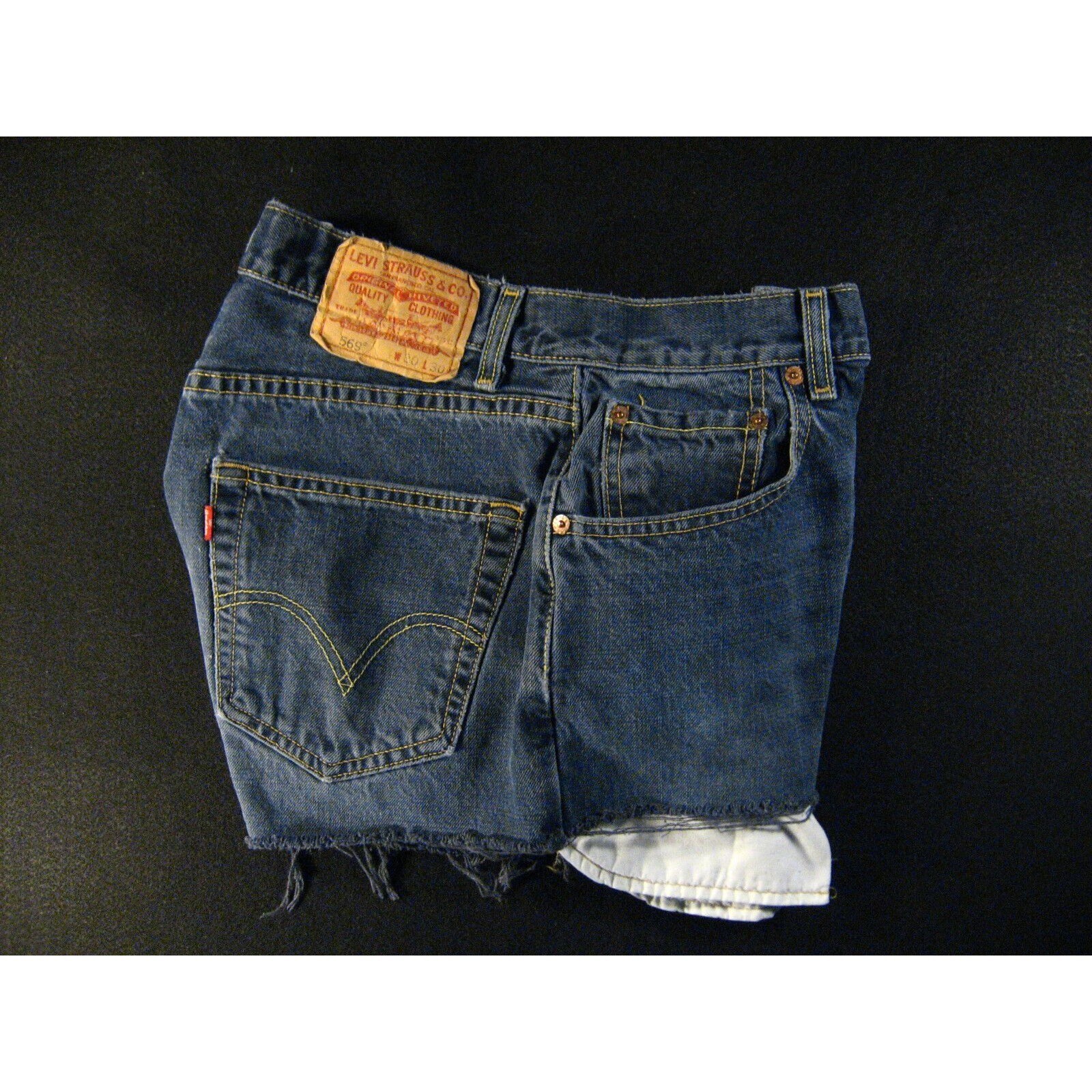 Levis 569 CUTOFF JEAN SHORTS Womans Tag 30 28 MEASURED High Waisted Blue Denim