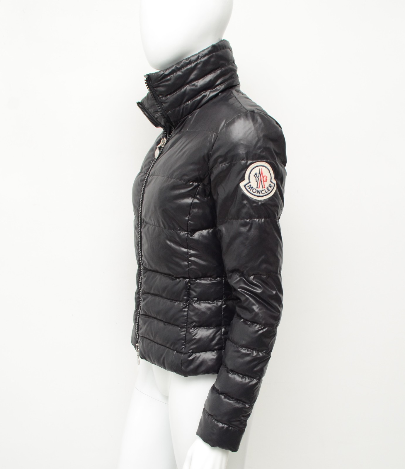 Authentic Vintage Women’s Moncler Quilted Black Down Puffer Jacket Size 1,~S