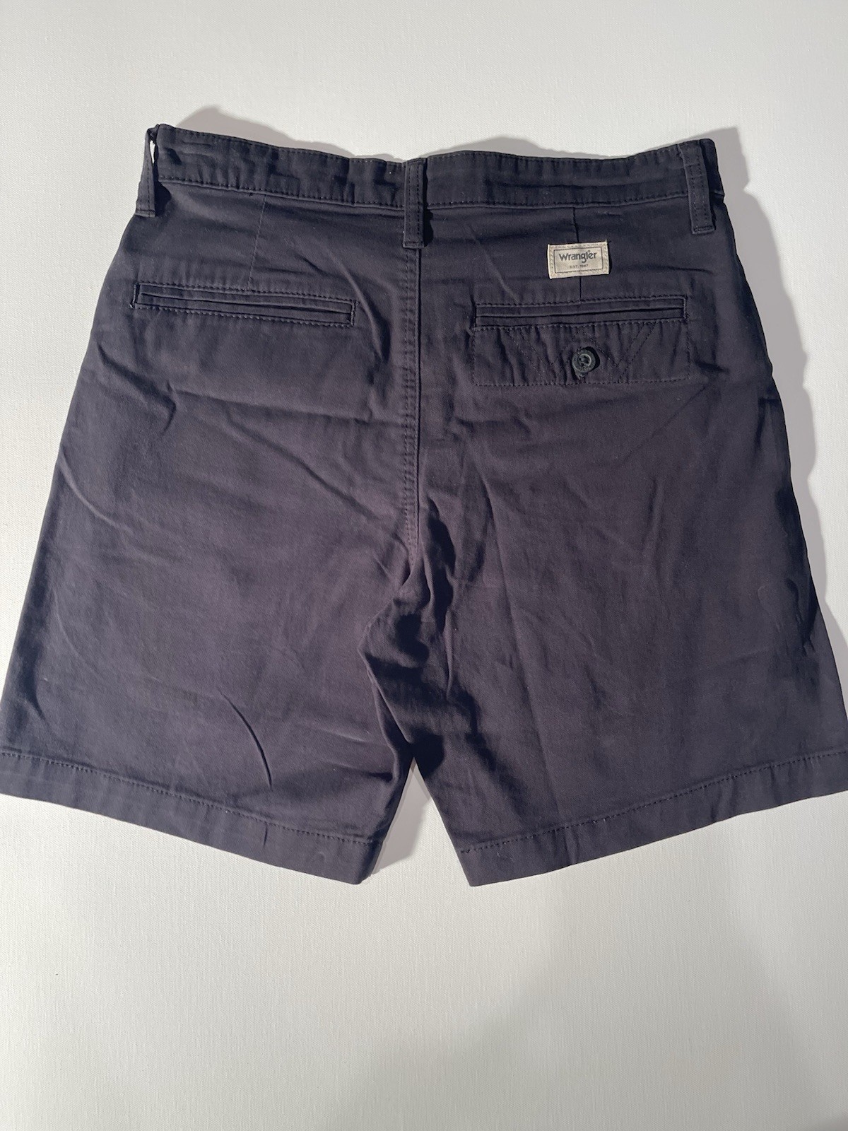 Wrangler Men’s Five Star Premium Regular Fit shorts Size 28. NWT. Sku#0036