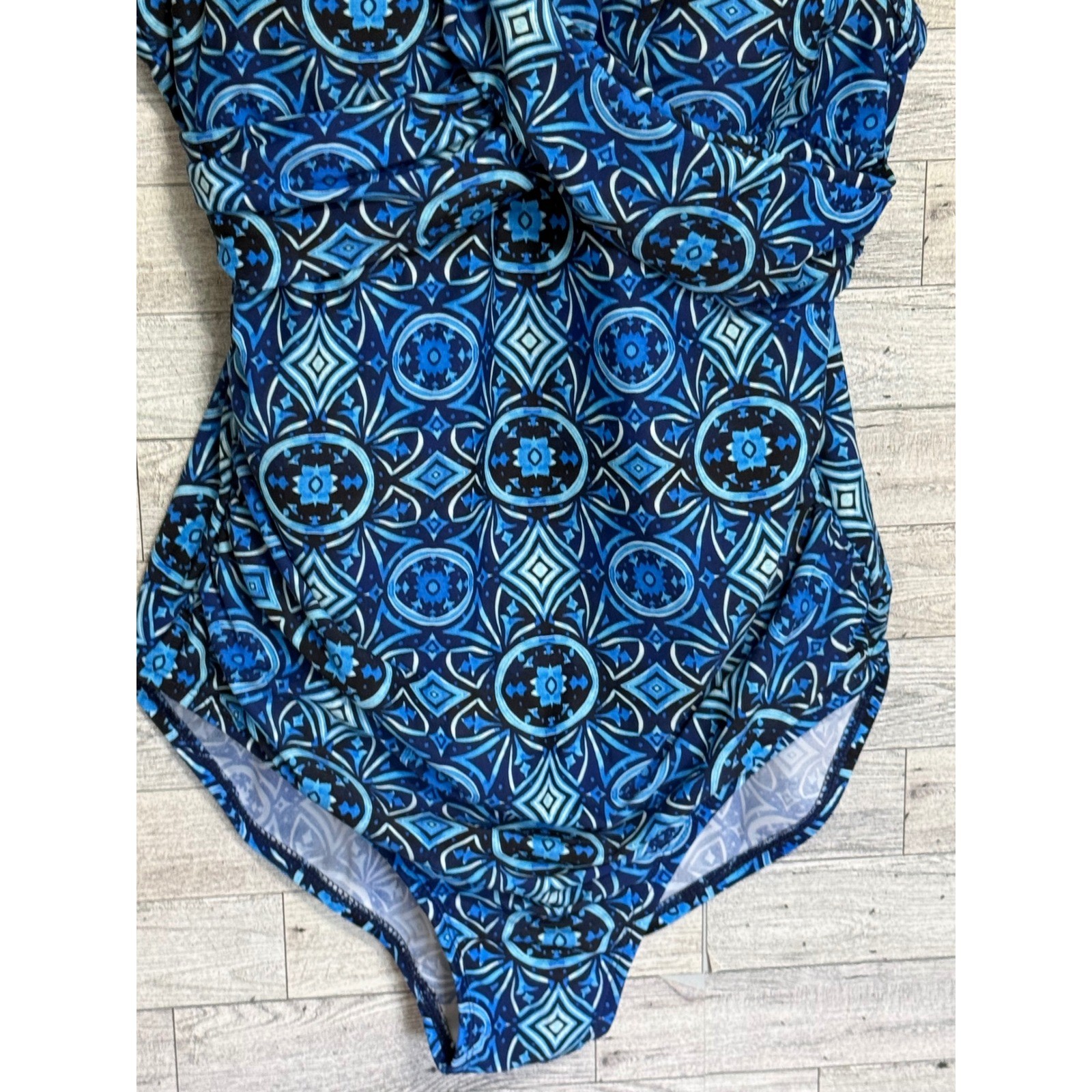 Jantzen Womens Blue Geometric Ruched One Piece Swimsuit Surplice V-Neck Large