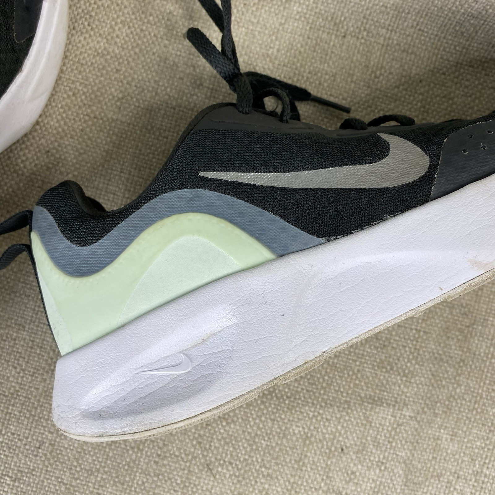 Nike Wearallday Sneakers Womens 7 Gray Mint Green Lace Up Running Shoes