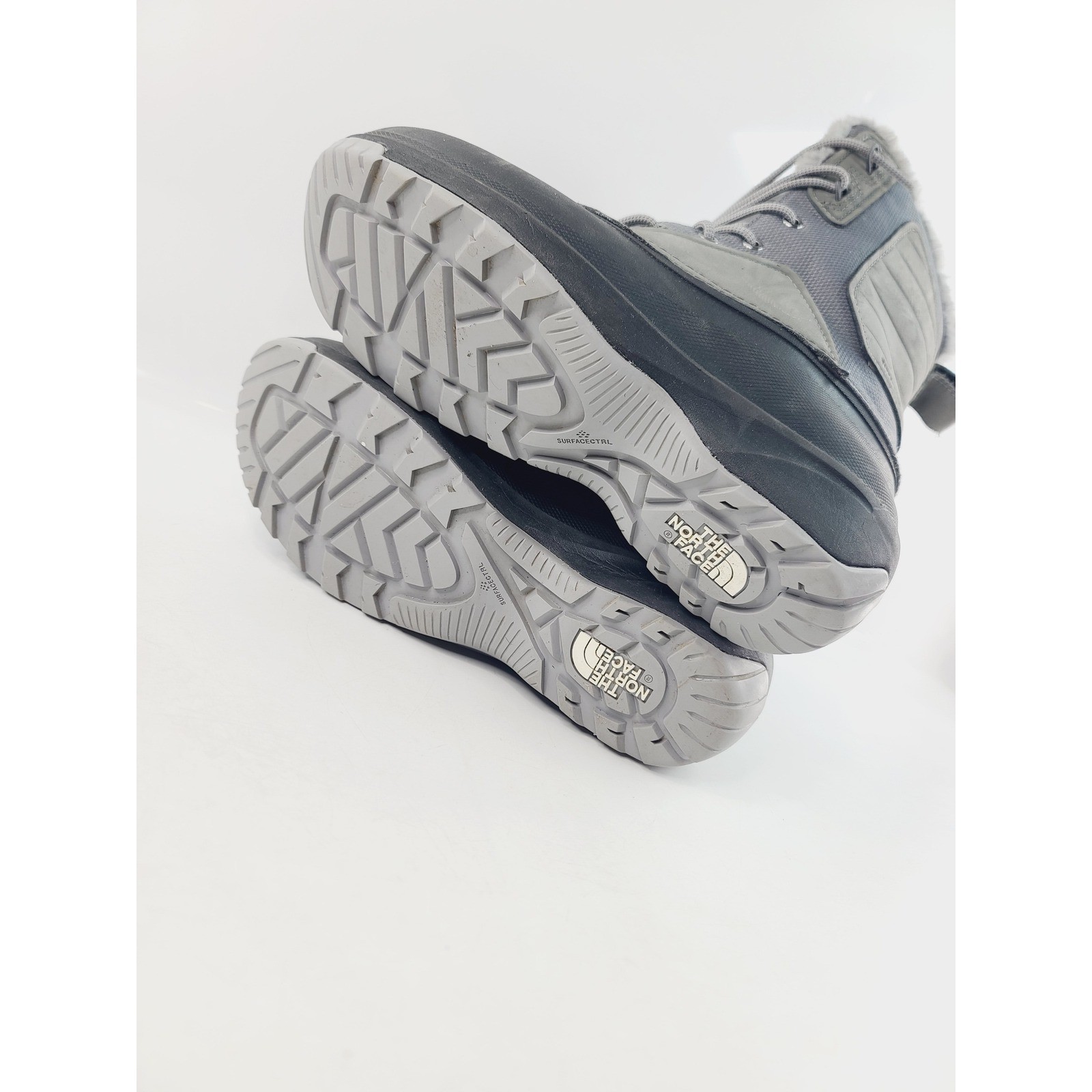 The North Face, Synthetic/Rubber/Faux Fur Snow Boots Women Size 10.5 Gray/Black.