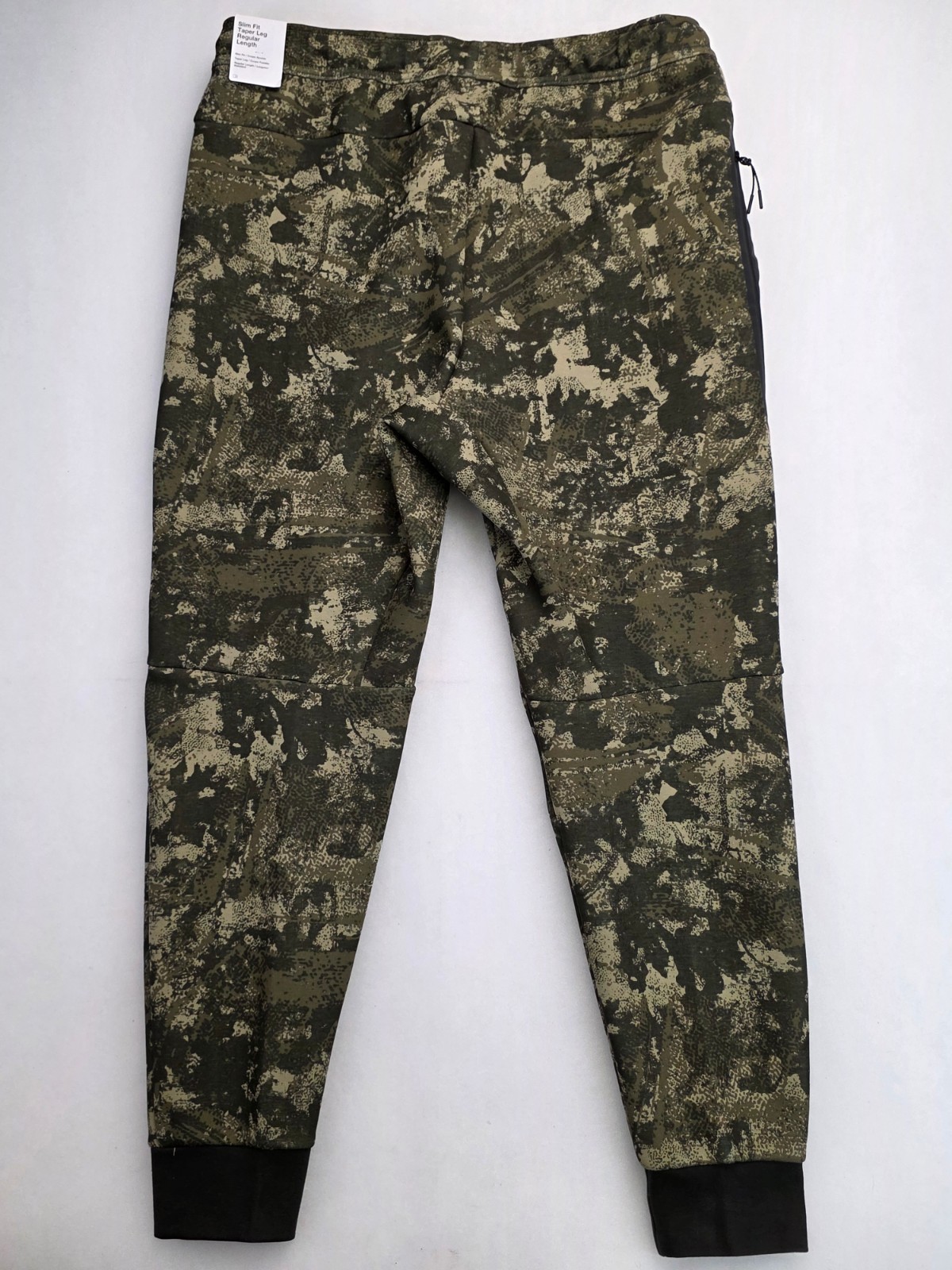 Nike Men’s Tech Fleece Camo Slim Fit Taper Jogger Sweatpants Size M Olive Green