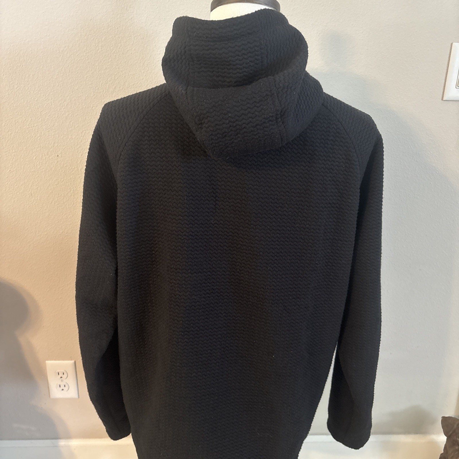 New Balance Athletic Hooded Textured Fabric Black Jacket Men’s Size XL