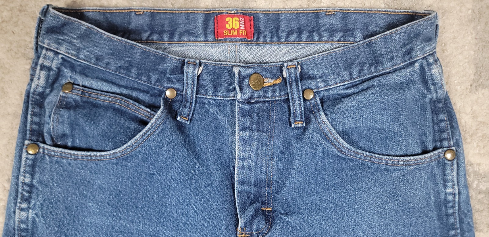 WRANGLER 36 MWZ Logo Slim Fit Men’s Cowboy Cut Blue Demin Jeans Sz 29×32
