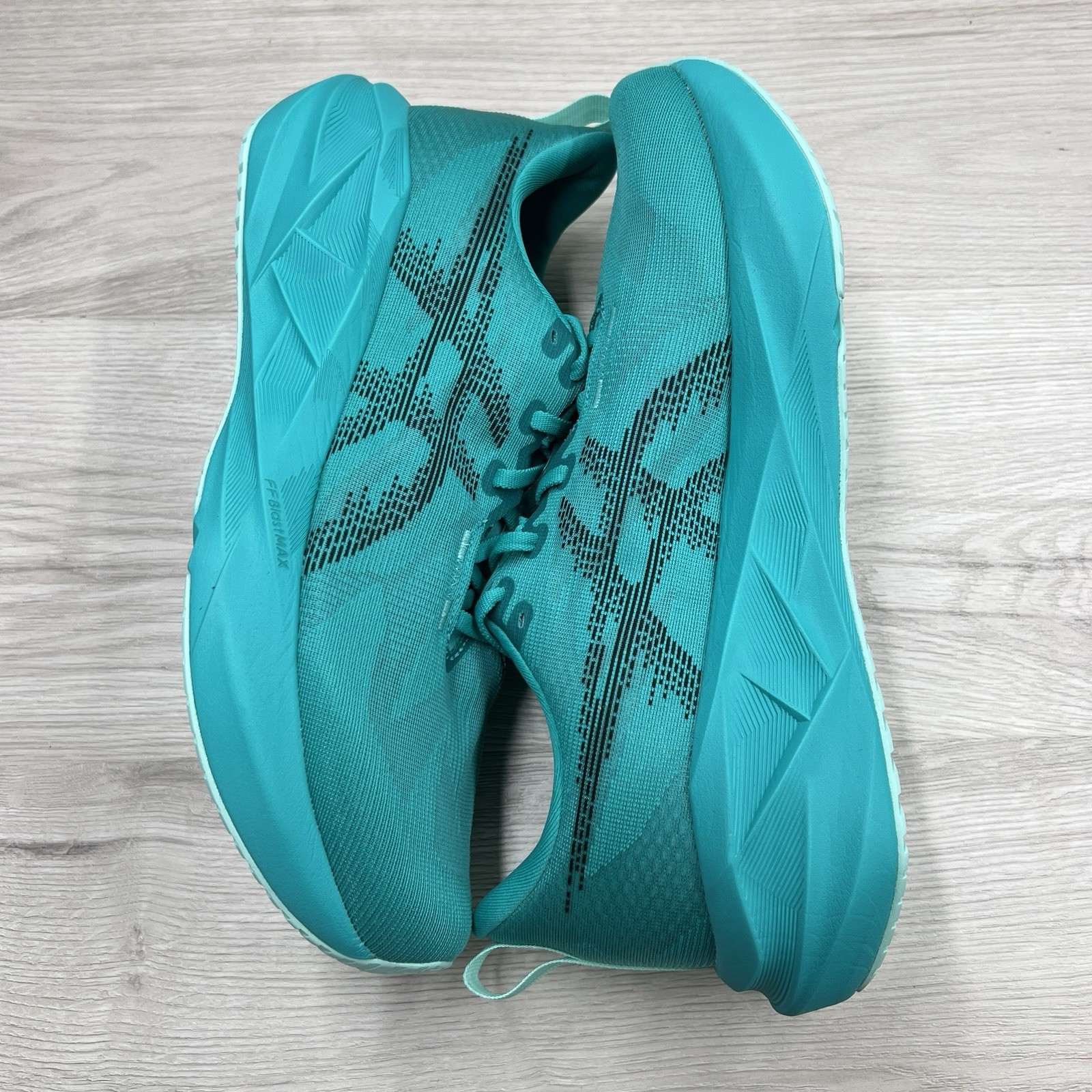 ASICS Novablast 5 1011B974-401 Wave Teal Black Men’s Running Shoes Mens Sz 14