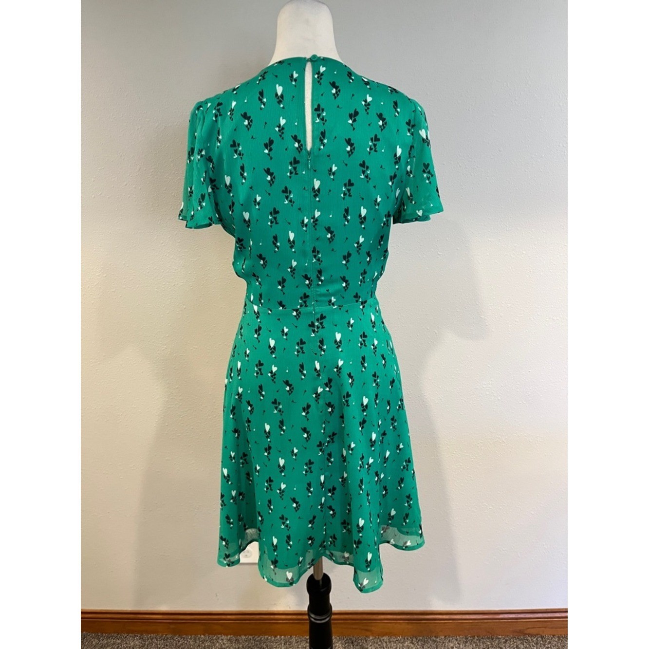 MaisonJules short sleeve heart print fake Wrap Dress size 4