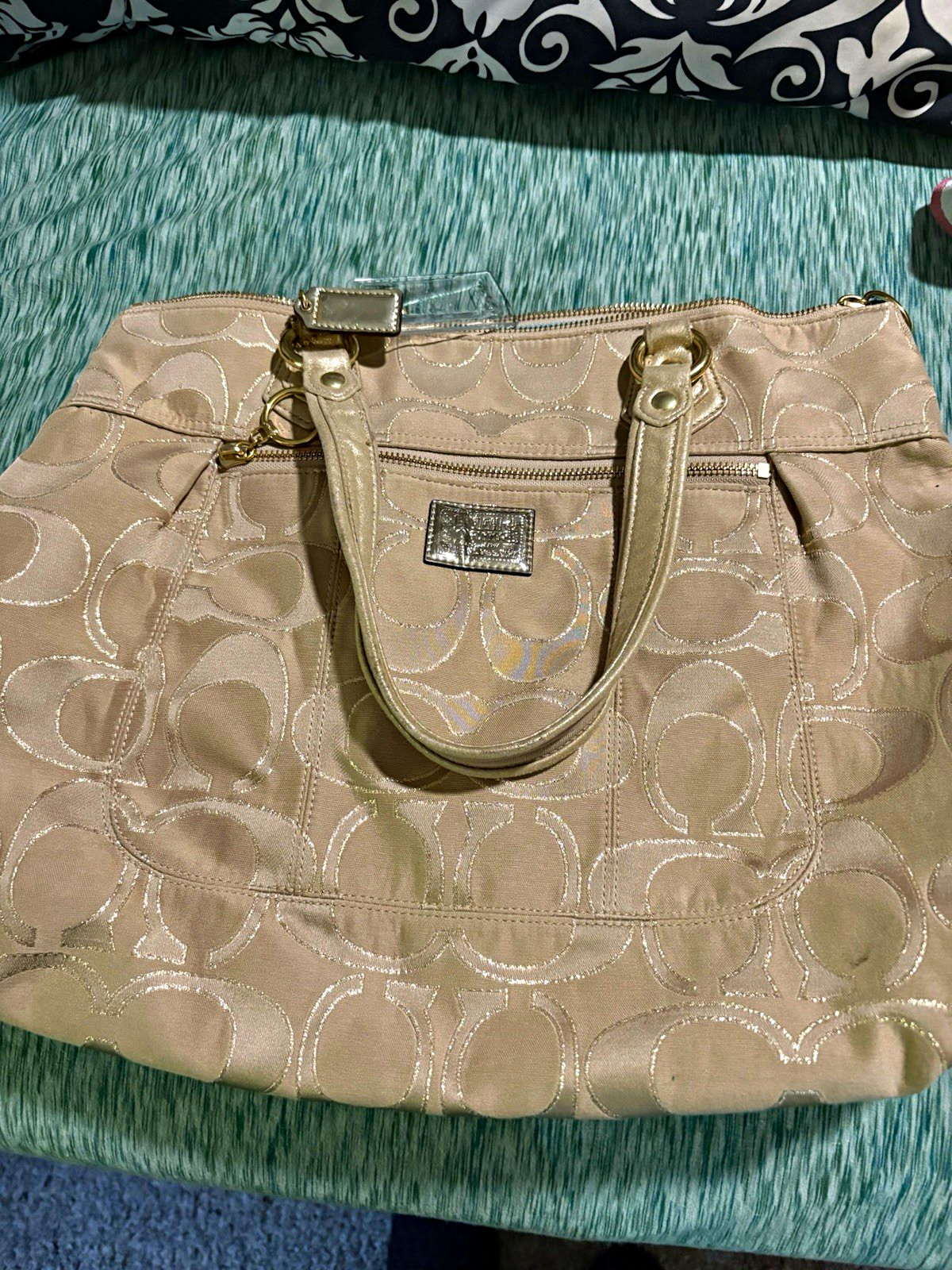 Coach Signature C Logo Large Tote Bag Zip Closure Blue Lining Bag Charm