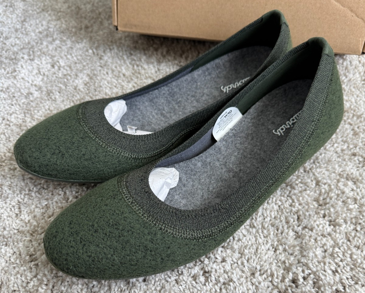 NEW ALLBIRDS WOOL BREEZER THUNDER GREEN BALLET FLATS SHOES CASUAL WOMEN SIZE 10