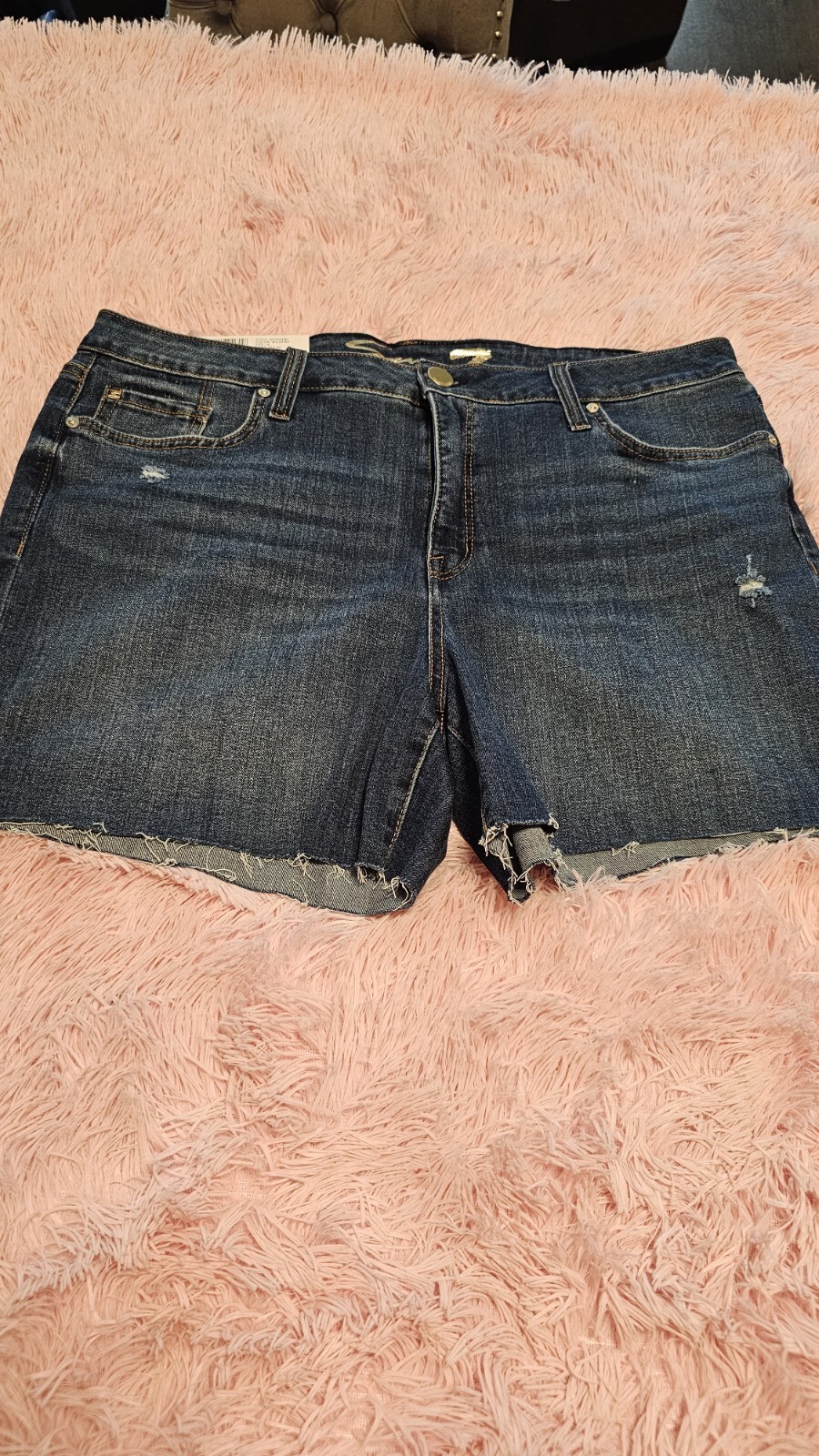 Seven7 Women’s 5″ Fray Hem Denim Weekend Short Size 16 New