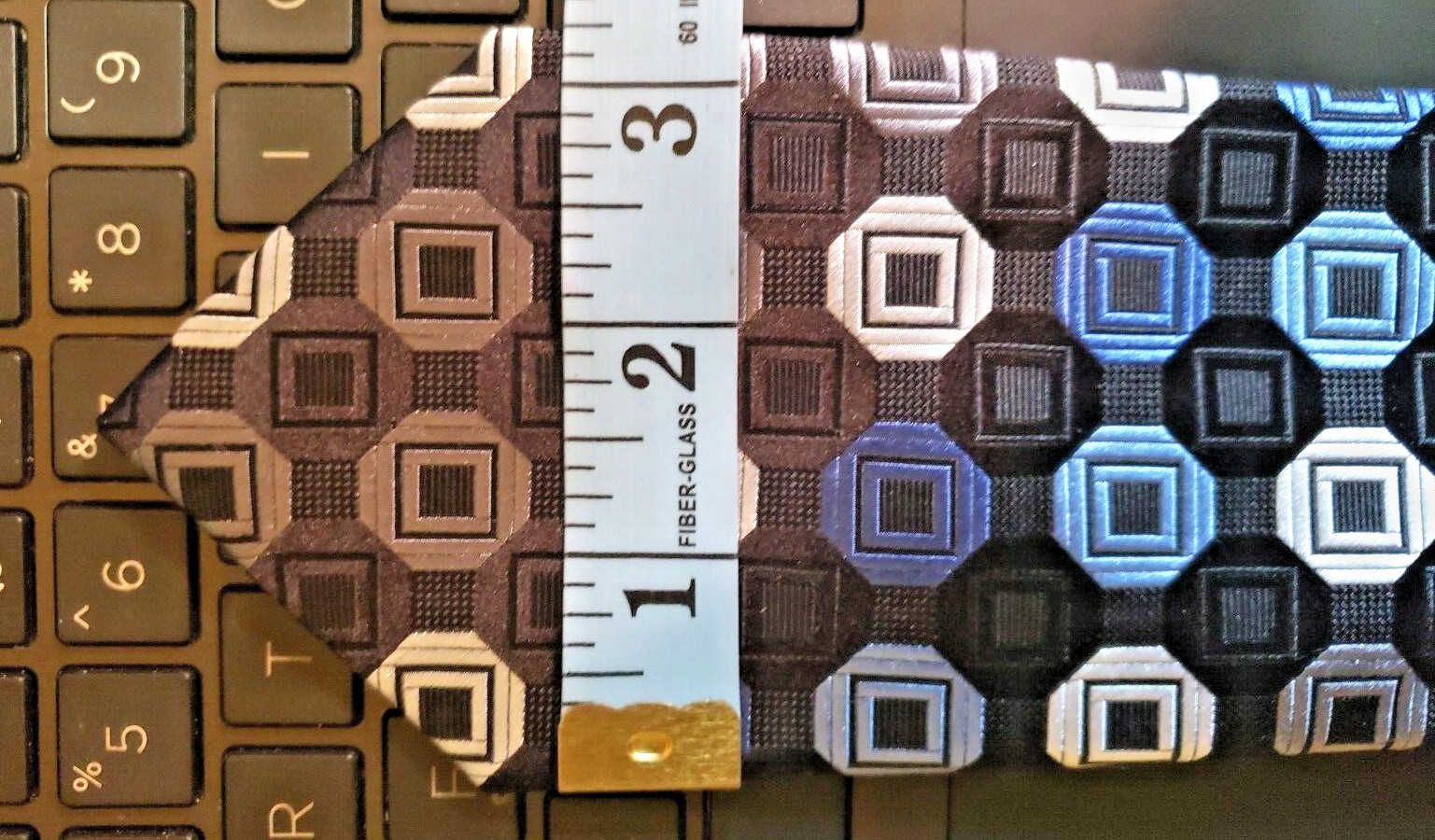 Michael Kors Silk Neck Tie Geometric Pattern Blue Black Classic 57″-60″ New Sexy