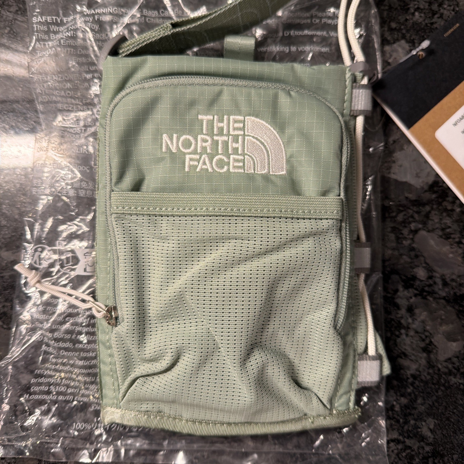The North Face Borealis Water Bottle Holder Crossbody in Slate Moss (Green) NEW