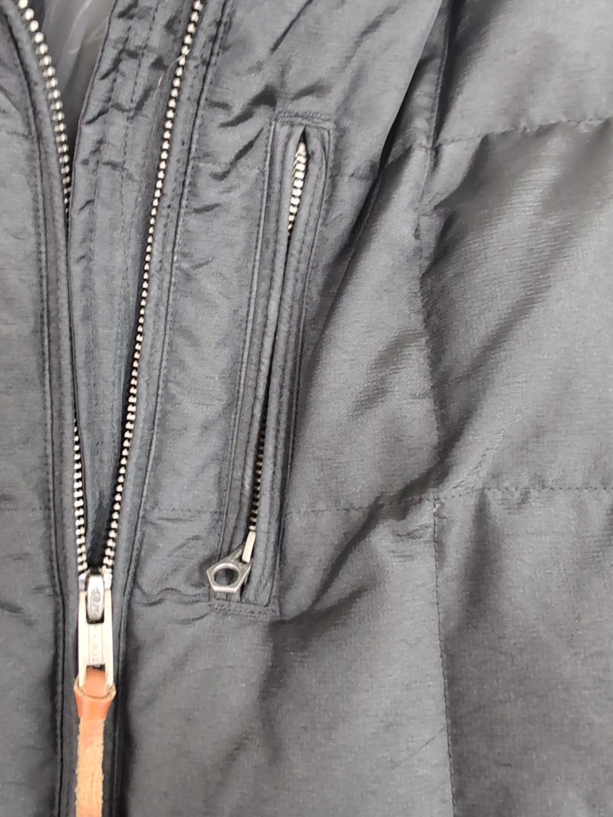 Women’s Eddie Bauer Jacket Coat Small Winter Fall Warm All Season Black -No Hood