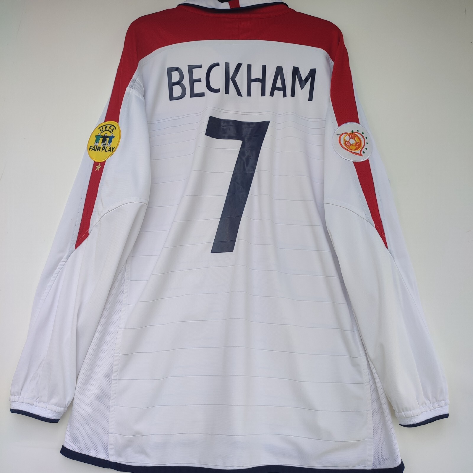 England 2003 – 2005 Long Sleeve Umbro Home Football Shirt #7 Beckham | Men’s XL