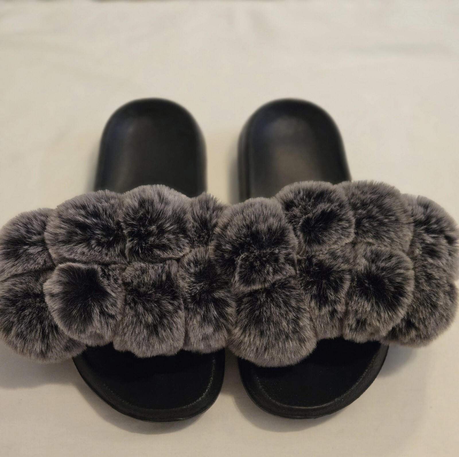 FOLOBE Girls Plush Fluffy Slippers Fluffy Plush Faux Fur Slippers 38-39 EU; 8 US