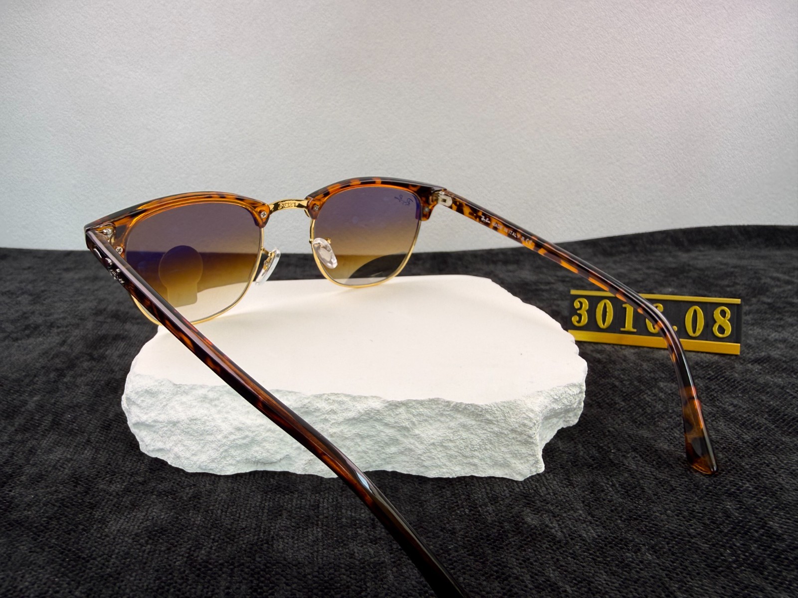 Ray-Ban RB3016 Tortoiseshell Frame Gradient brown Lens Sunglasses