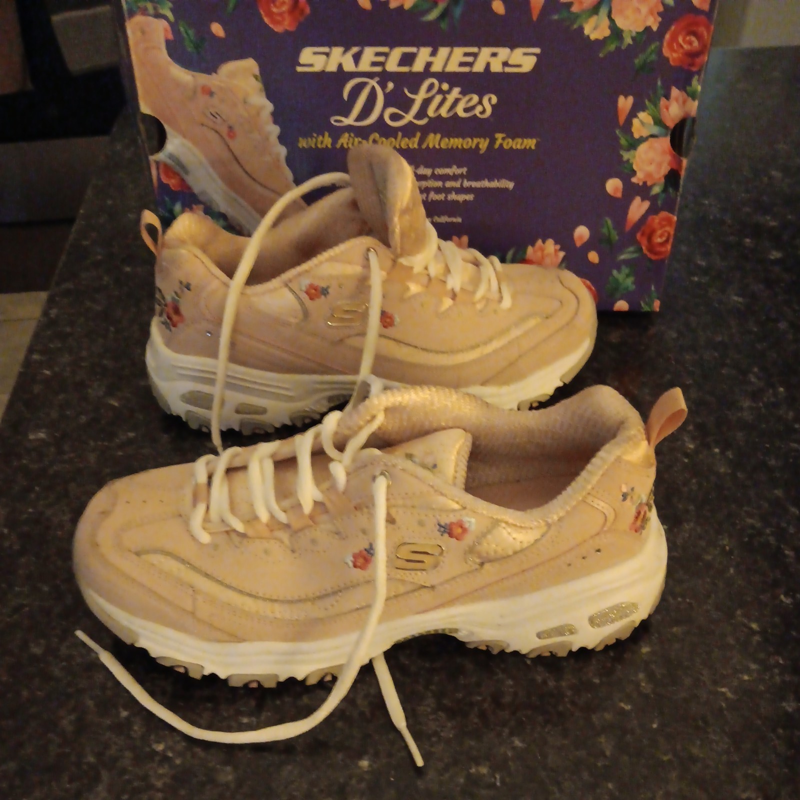 Sketchers D’Lites Memory Foam Sneakers
